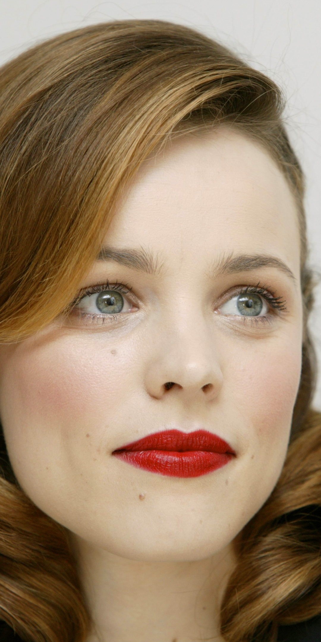 Download mobile wallpaper Face, Brunette, Celebrity, Canadian, Actress, Lipstick, Rachel Mcadams for free.