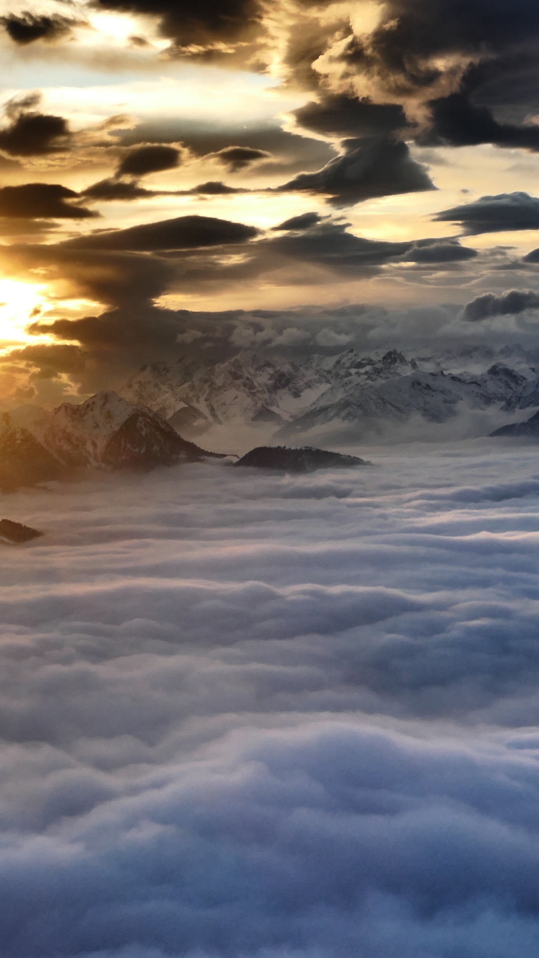 Скачать картинку Закат, Гора, Австрия, Вечер, Облако, Воздушный, Антенна, Земля/природа, Закат Солнца в телефон бесплатно.