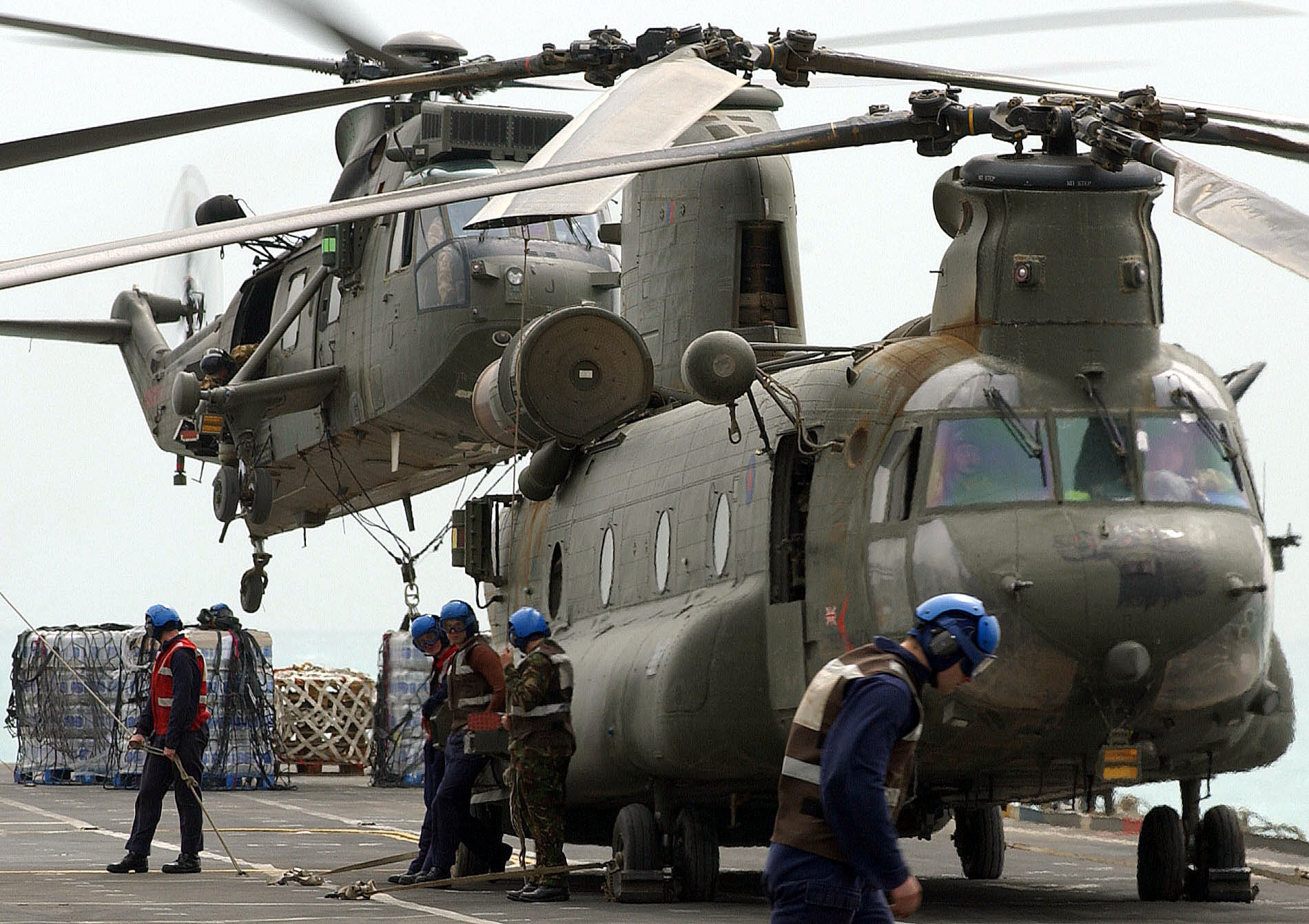 military, boeing vertol ch 46 sea knight, military helicopters