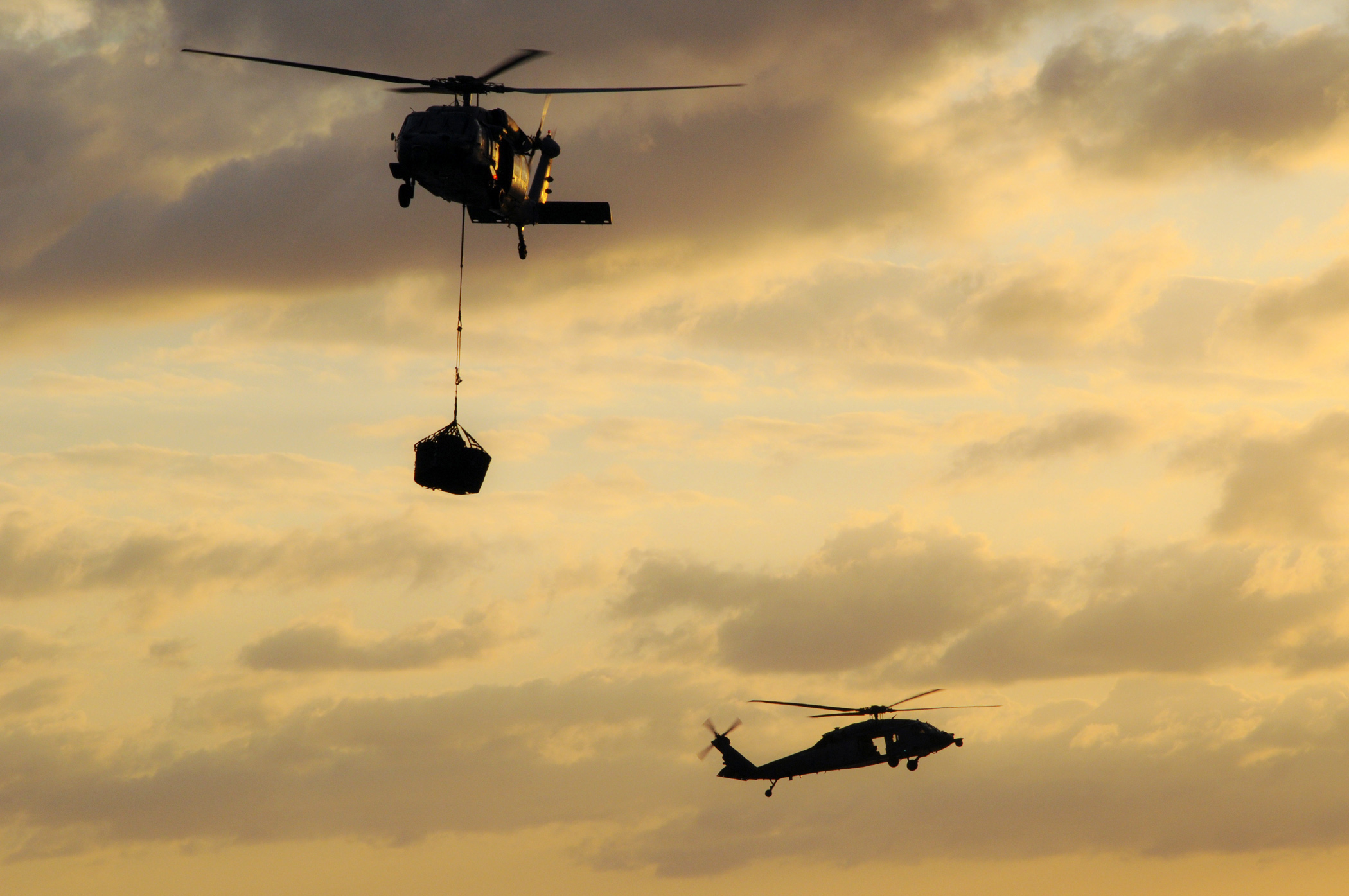 Free download wallpaper Silhouette, Helicopter, Aircraft, Military, Navy, Sikorsky Sh 60 Seahawk, Military Helicopters on your PC desktop