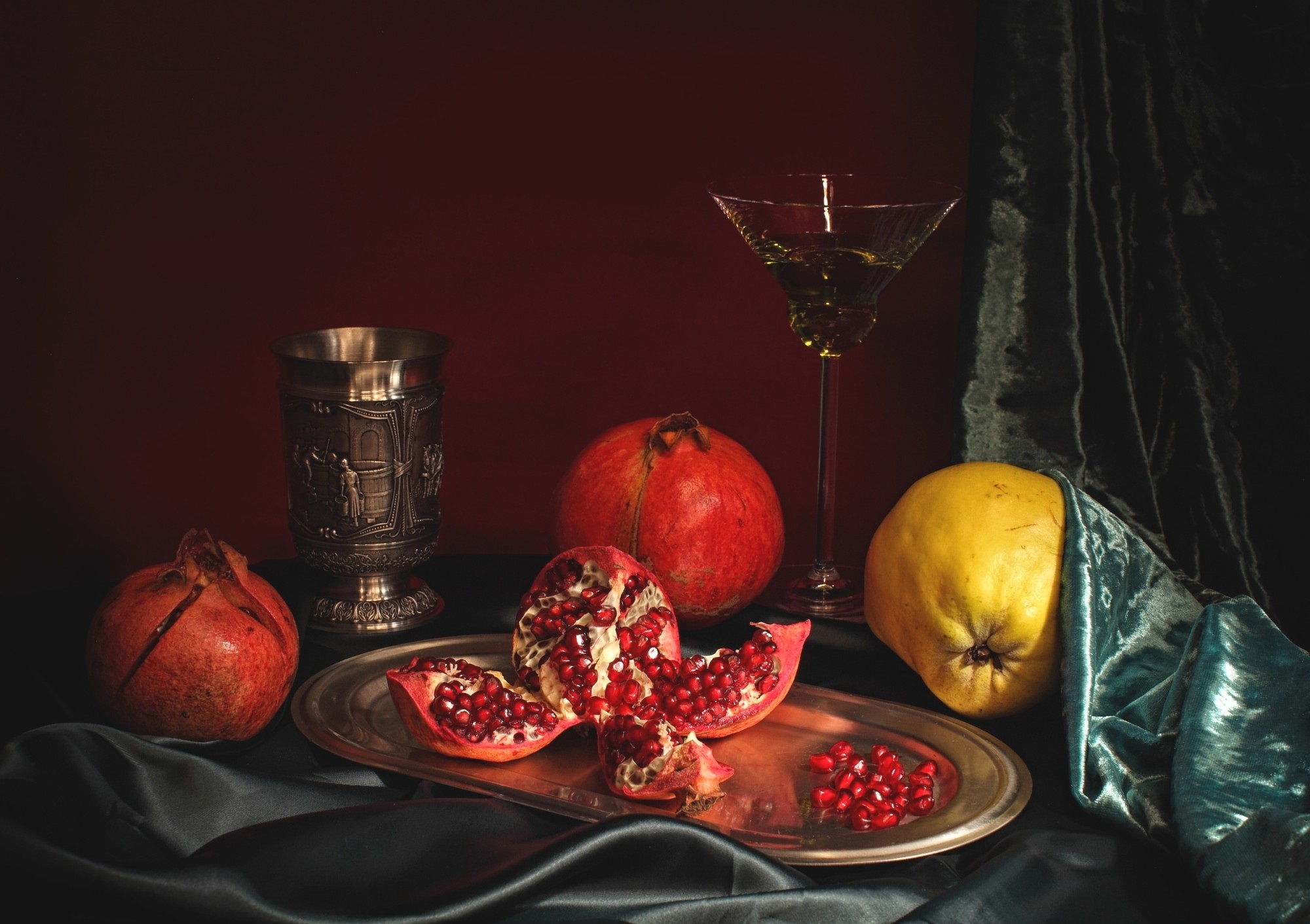Free download wallpaper Food, Still Life, Pomegranate on your PC desktop