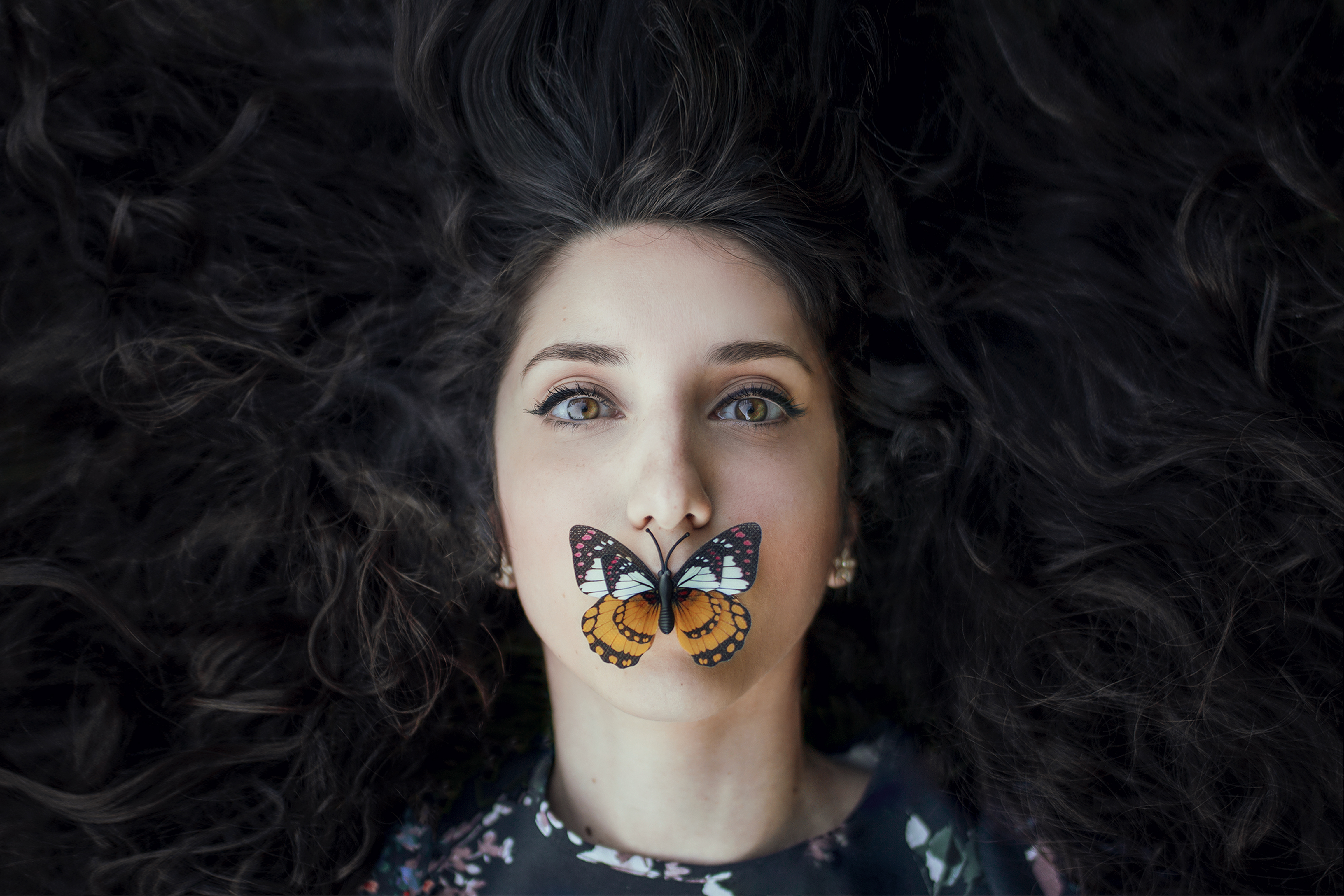 Free download wallpaper Butterfly, Hair, Face, Model, Women, Black Hair, Hazel Eyes on your PC desktop
