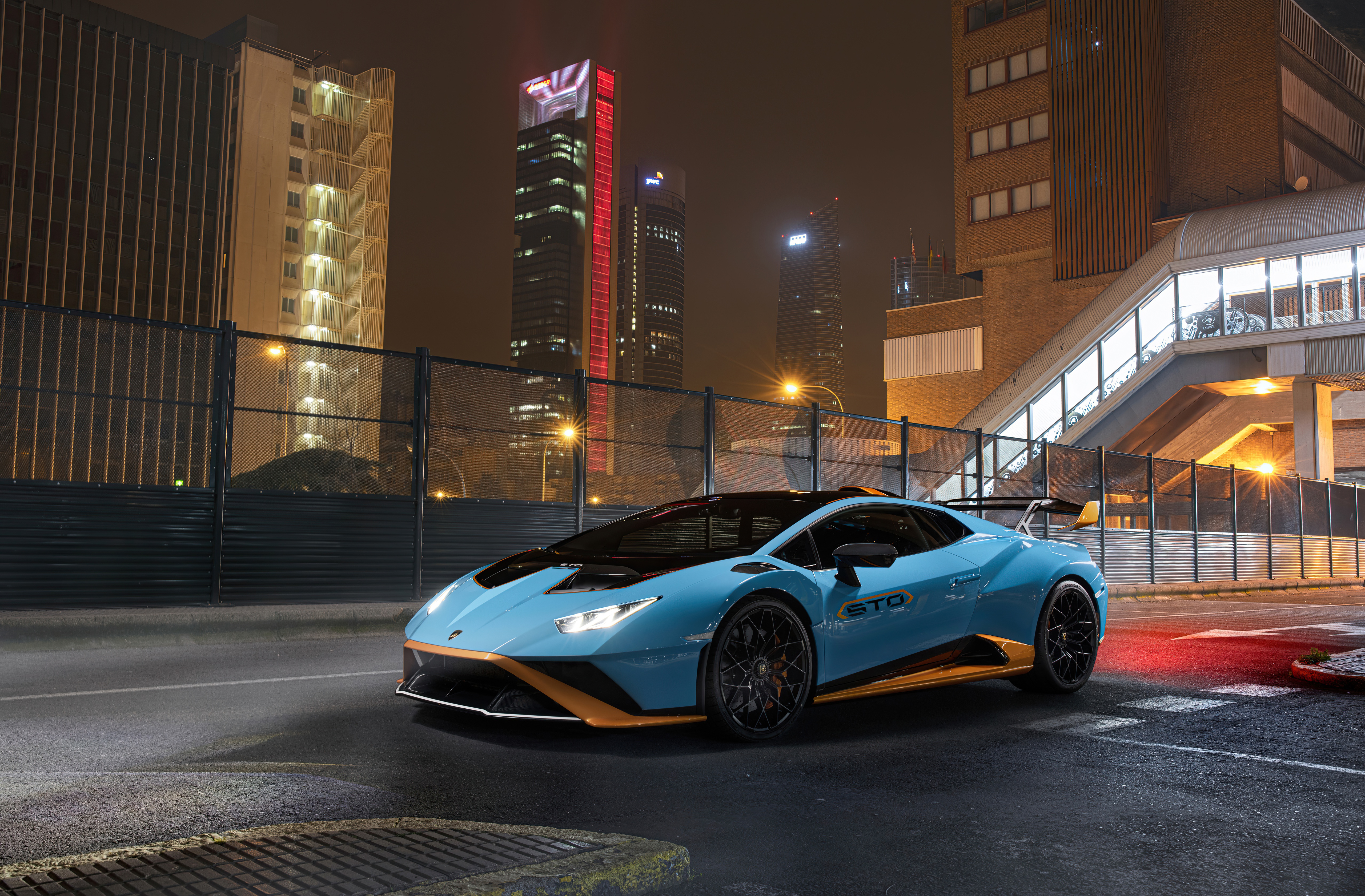 Download mobile wallpaper Lamborghini, Supercar, Vehicles, Lamborghini Huracán Sto for free.