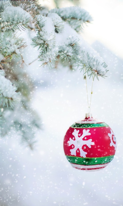 Download mobile wallpaper Winter, Christmas, Holiday, Christmas Ornaments, Bauble for free.