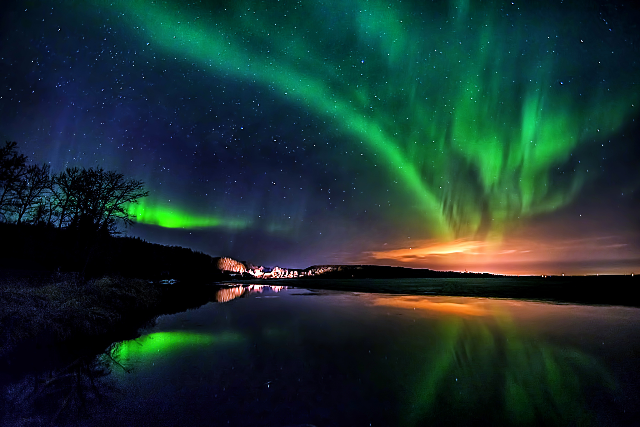Free download wallpaper Nature, Sky, Lake, Reflection, Light, Starry Sky, Earth, Aurora Borealis on your PC desktop