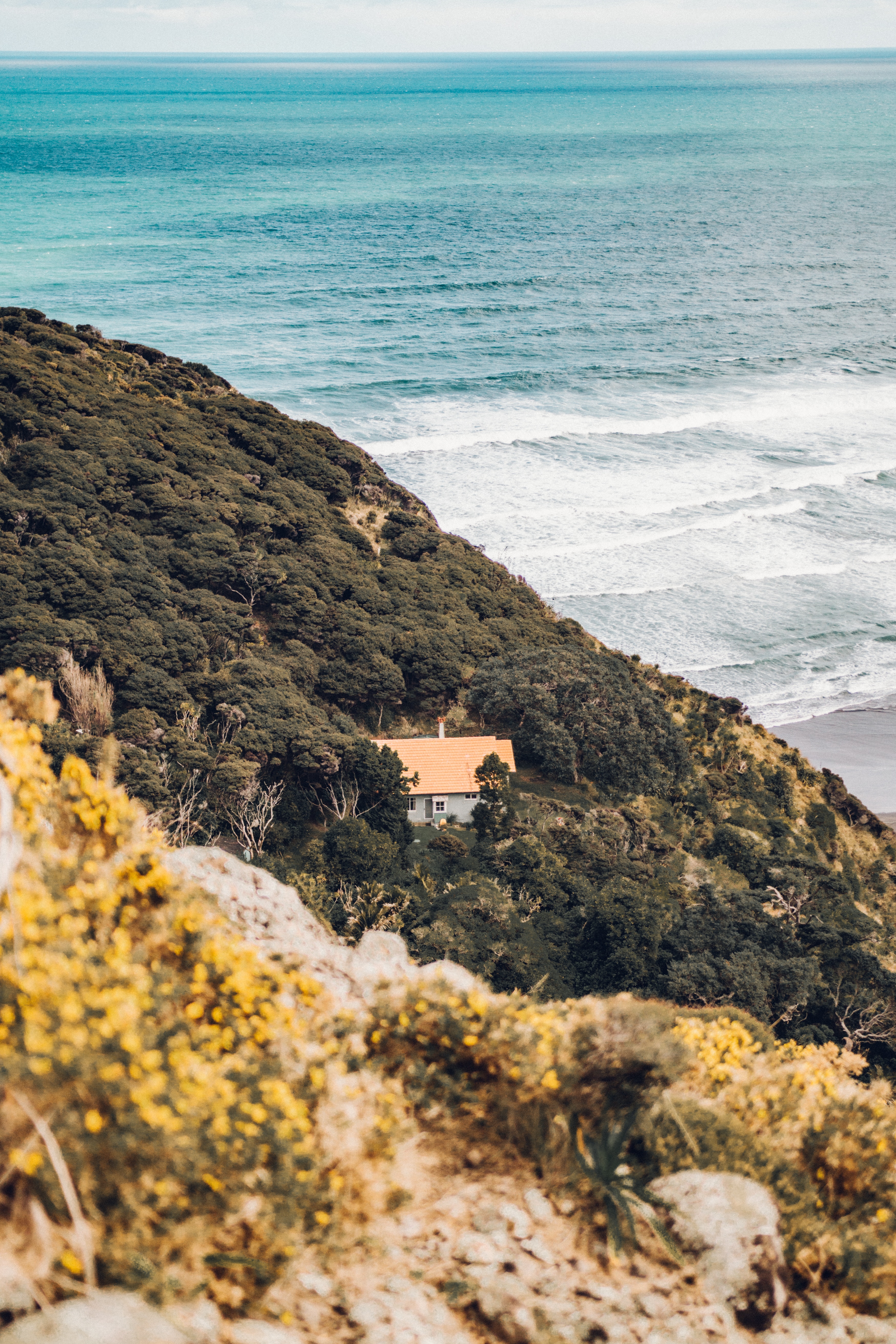 Free download wallpaper Sea, Coast, Forest, Hill, Nature, View From Above, House on your PC desktop