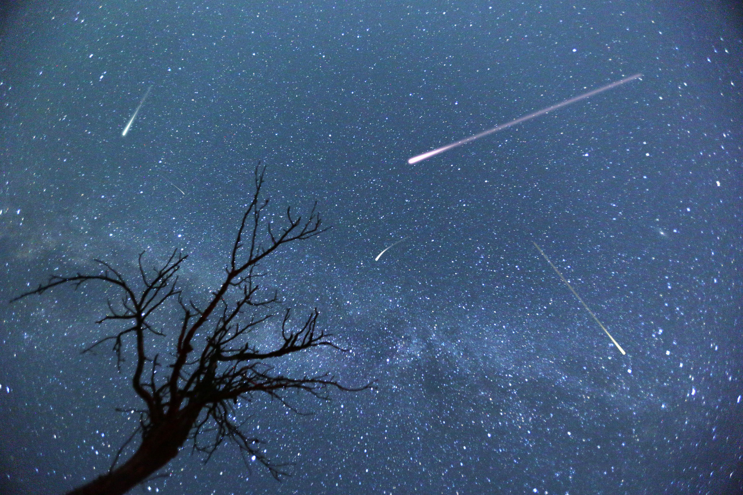 Скачать картинку Метеор, Земля/природа в телефон бесплатно.