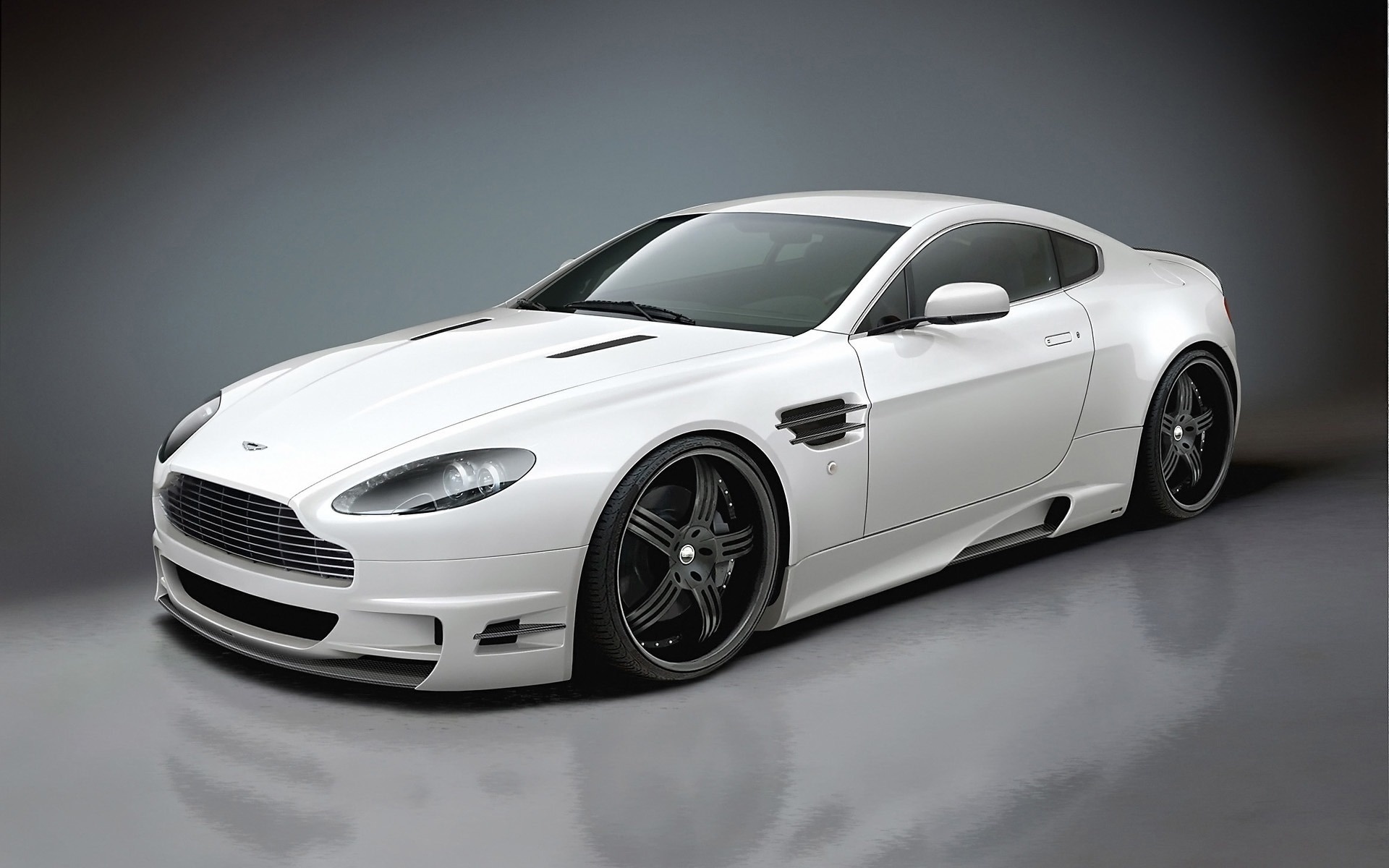 Descarga gratuita de fondo de pantalla para móvil de Transporte, Automóvil, Aston Martin.