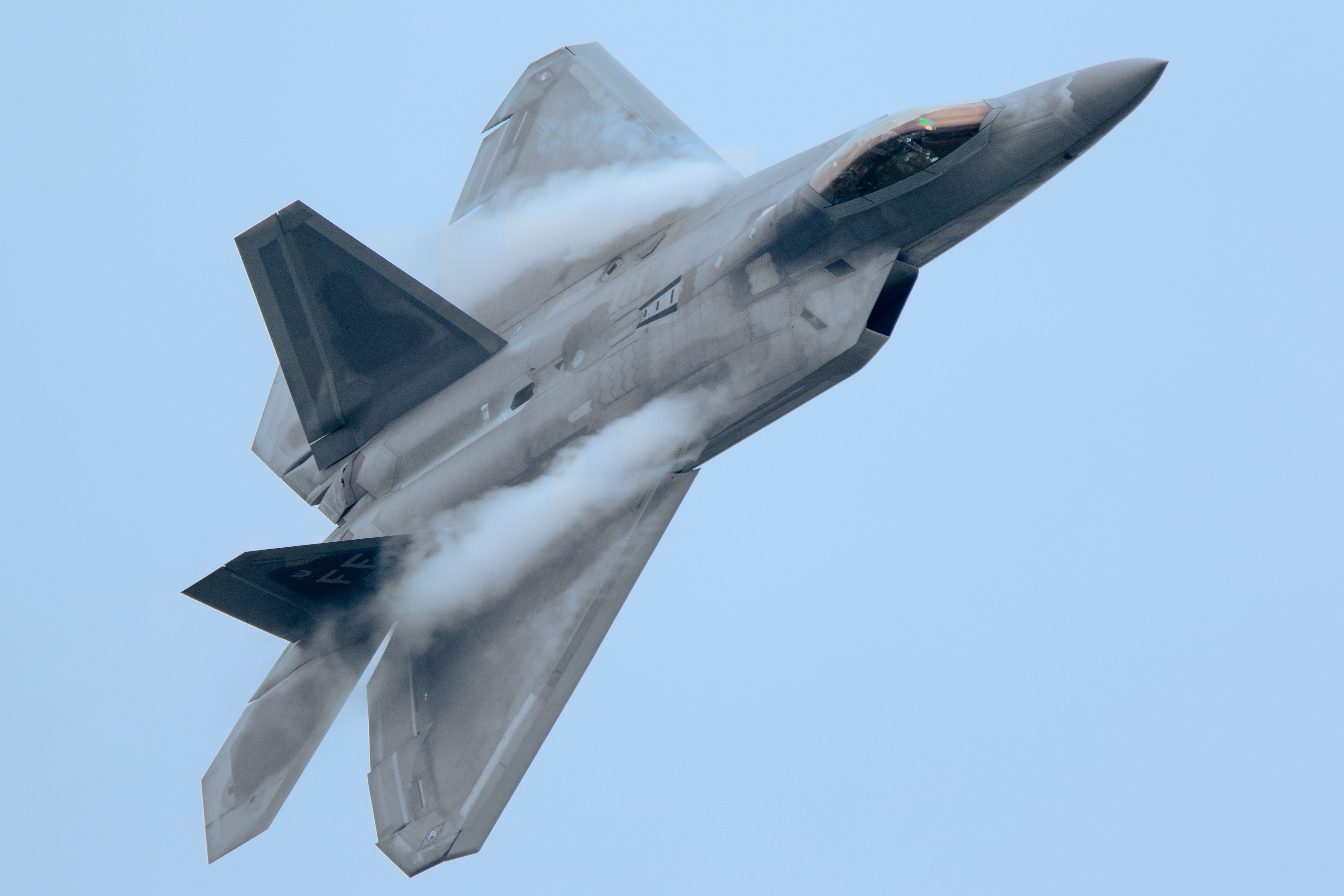 408209 Bildschirmschoner und Hintergrundbilder Lockheed Martin F 22 Raptor auf Ihrem Telefon. Laden Sie  Bilder kostenlos herunter
