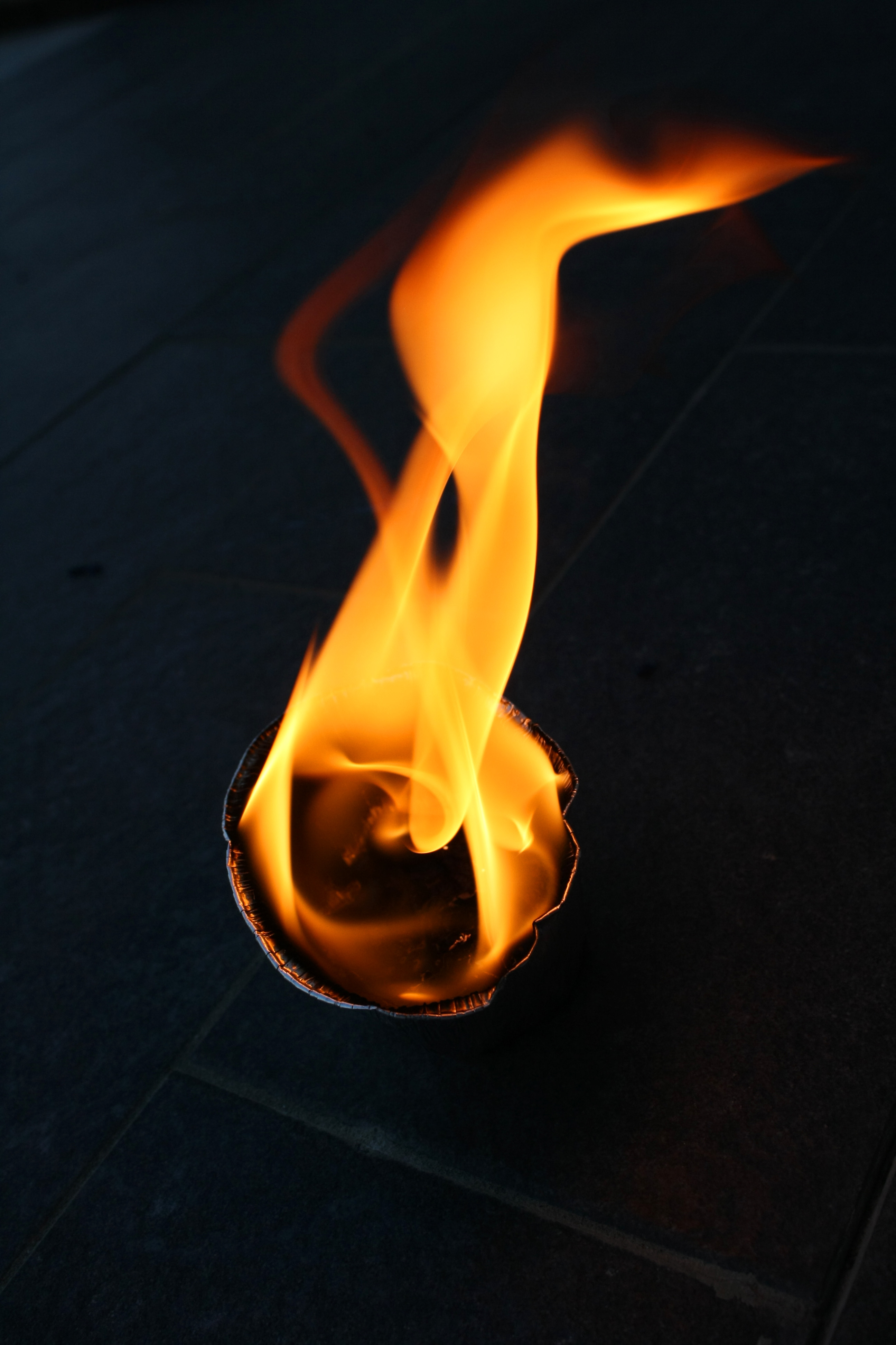 126212壁紙のダウンロード火災, 闇, 暗い, 火炎, 炎, 燃える, 燃やす-スクリーンセーバーと写真を無料で