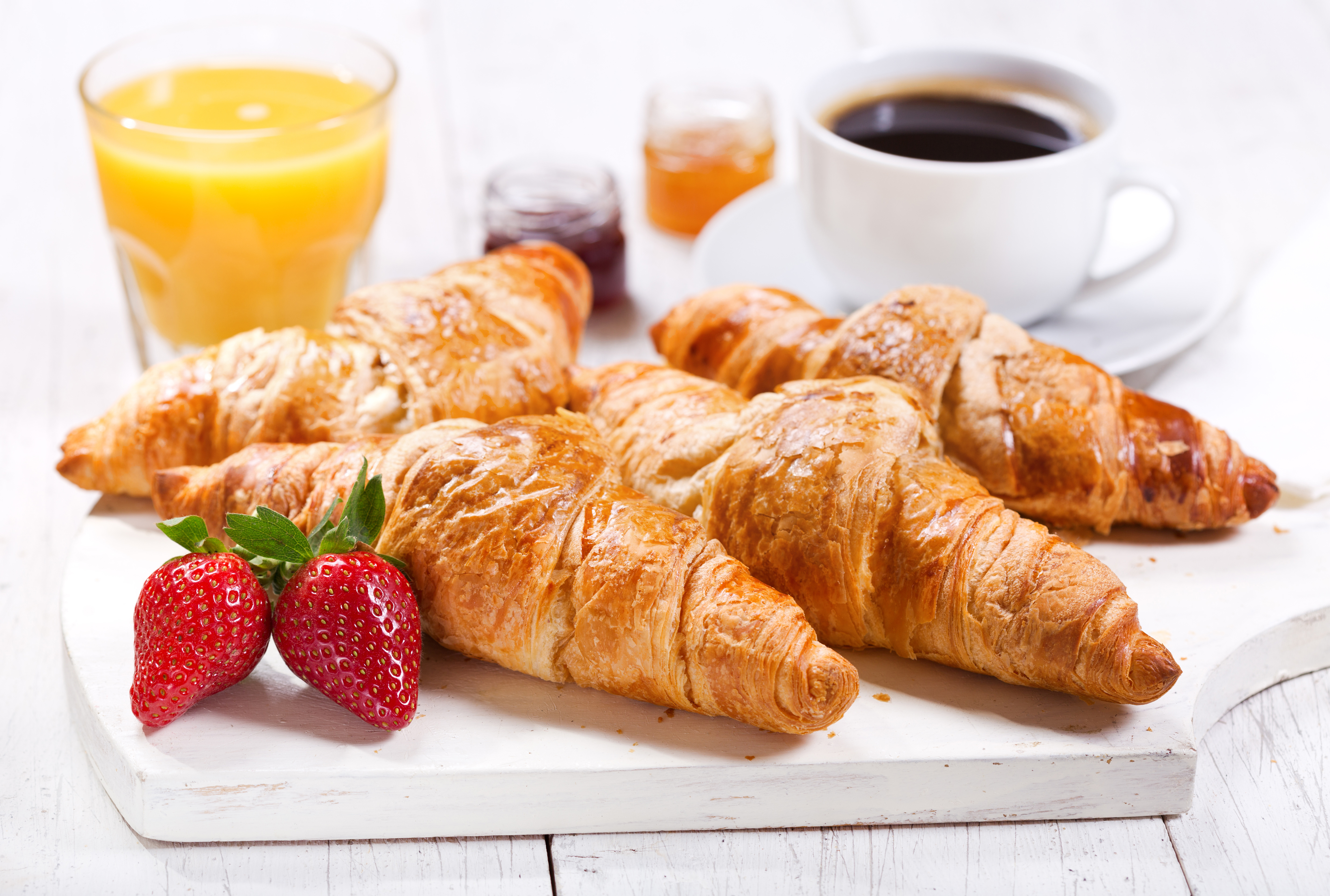 Download mobile wallpaper Food, Strawberry, Coffee, Cup, Breakfast, Croissant, Juice, Viennoiserie for free.