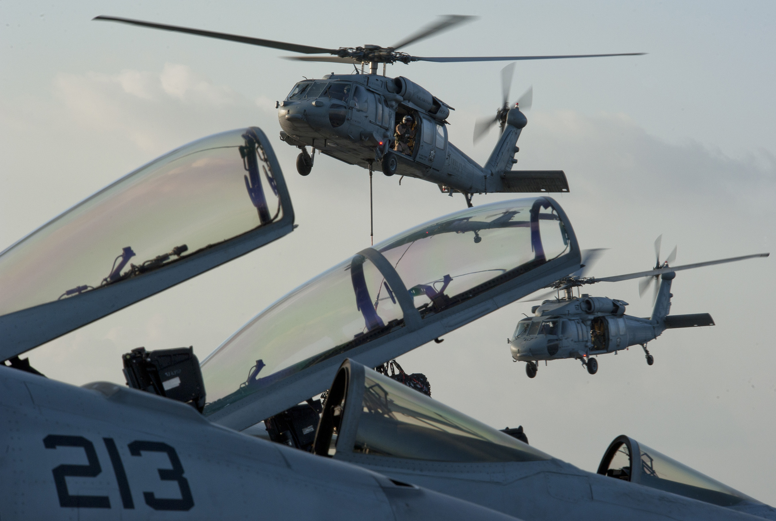 PCデスクトップにヘリコプター, 航空機, 軍隊, 海軍, シコルスキー Sh 60 シーホーク, 軍用ヘリコプター画像を無料でダウンロード
