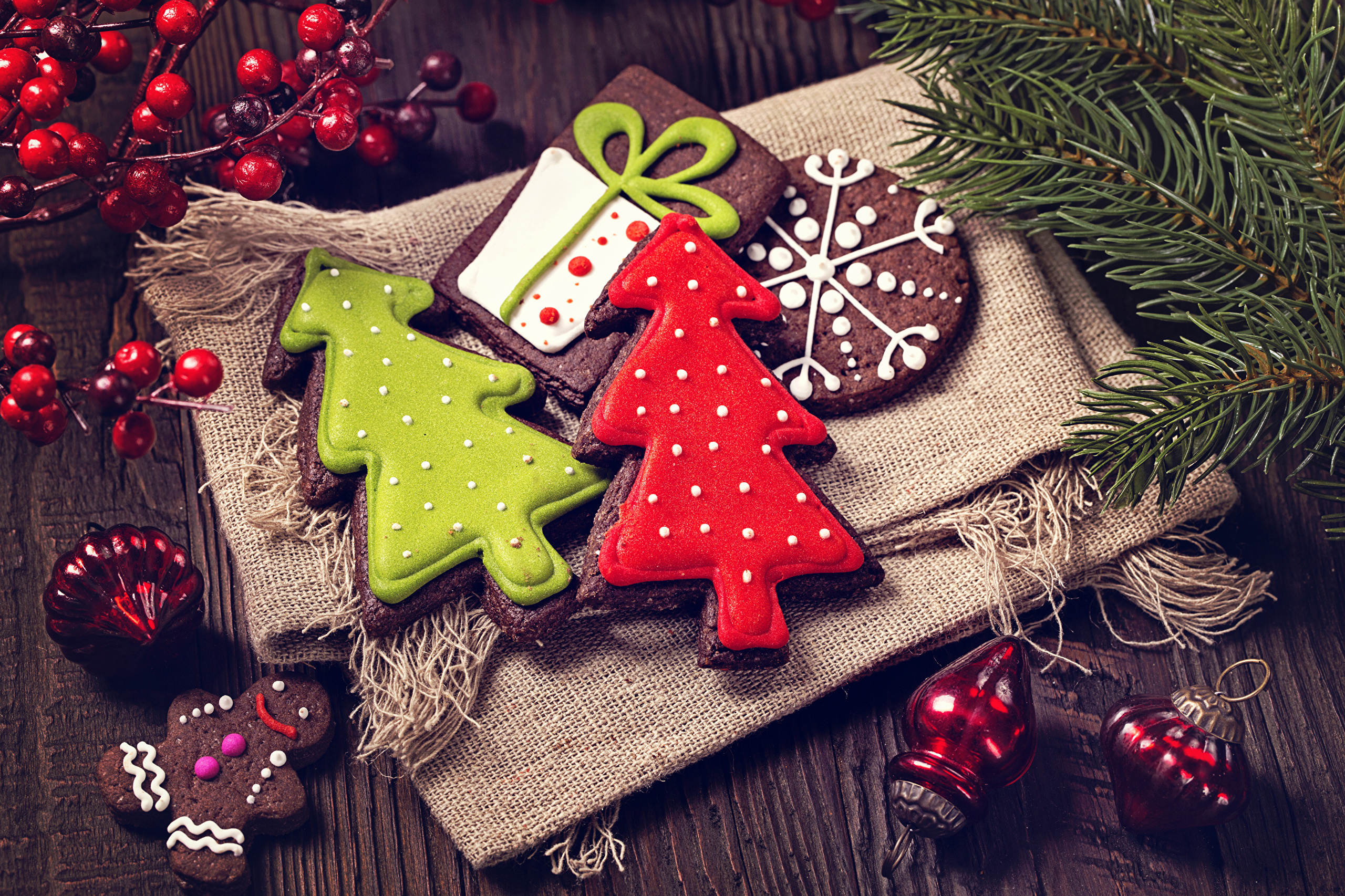 Laden Sie das Weihnachten, Weihnachtsbaum, Lebkuchen, Nahrungsmittel, Plätzchen-Bild kostenlos auf Ihren PC-Desktop herunter