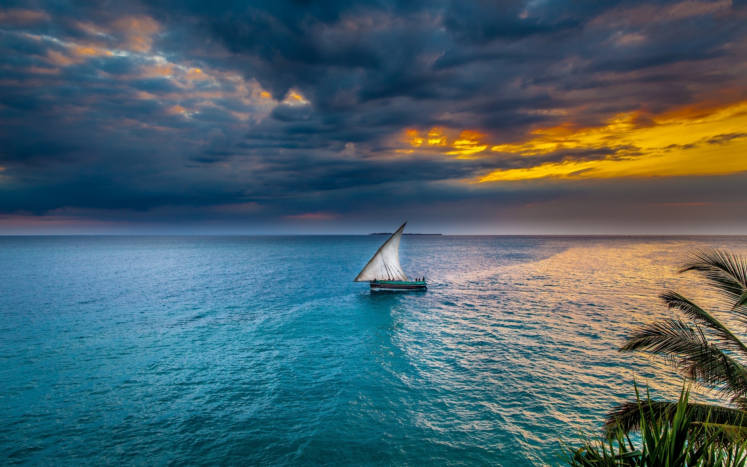 Free download wallpaper Sunset, Sky, Sea, Horizon, Ocean, Sailboat, Vehicles on your PC desktop