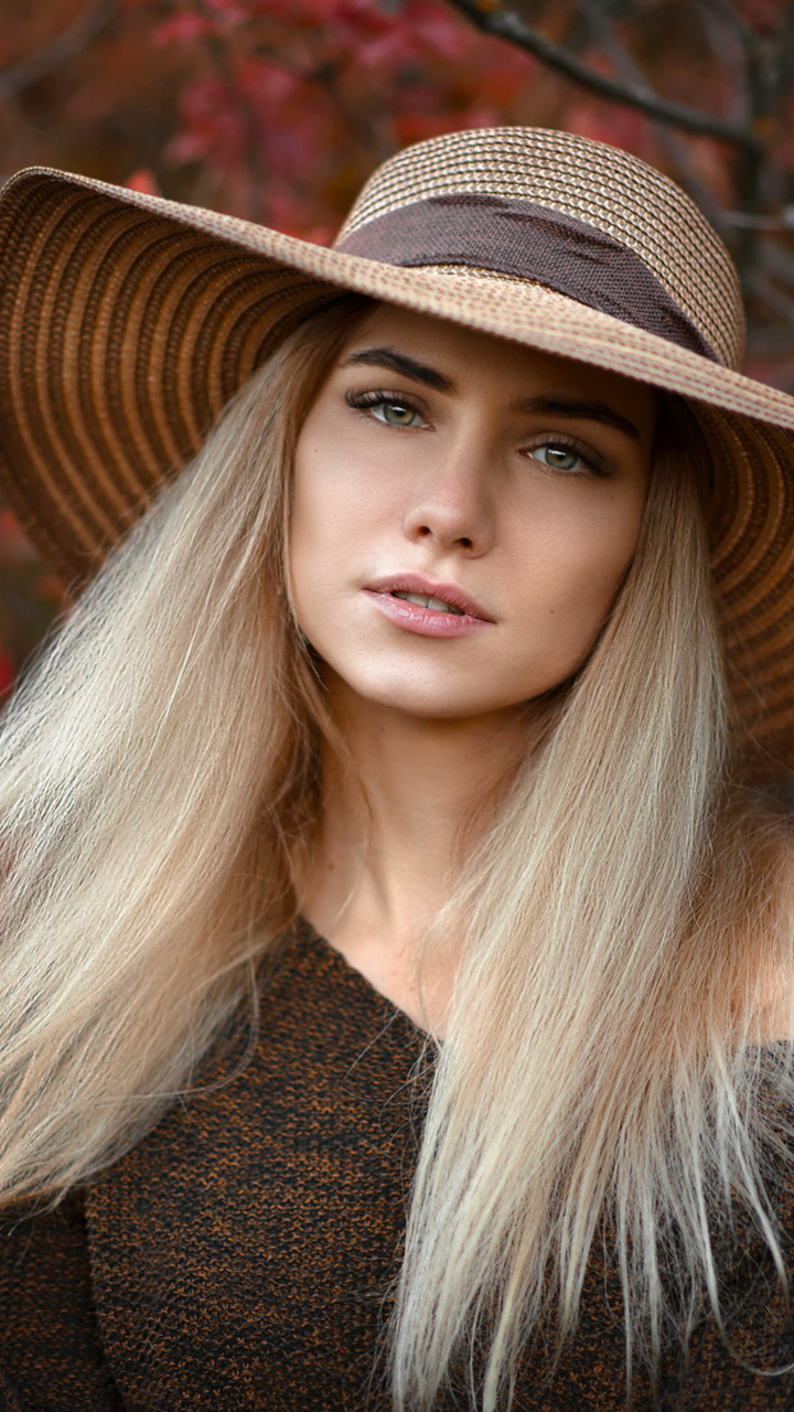 Download mobile wallpaper Blonde, Hat, Model, Women for free.