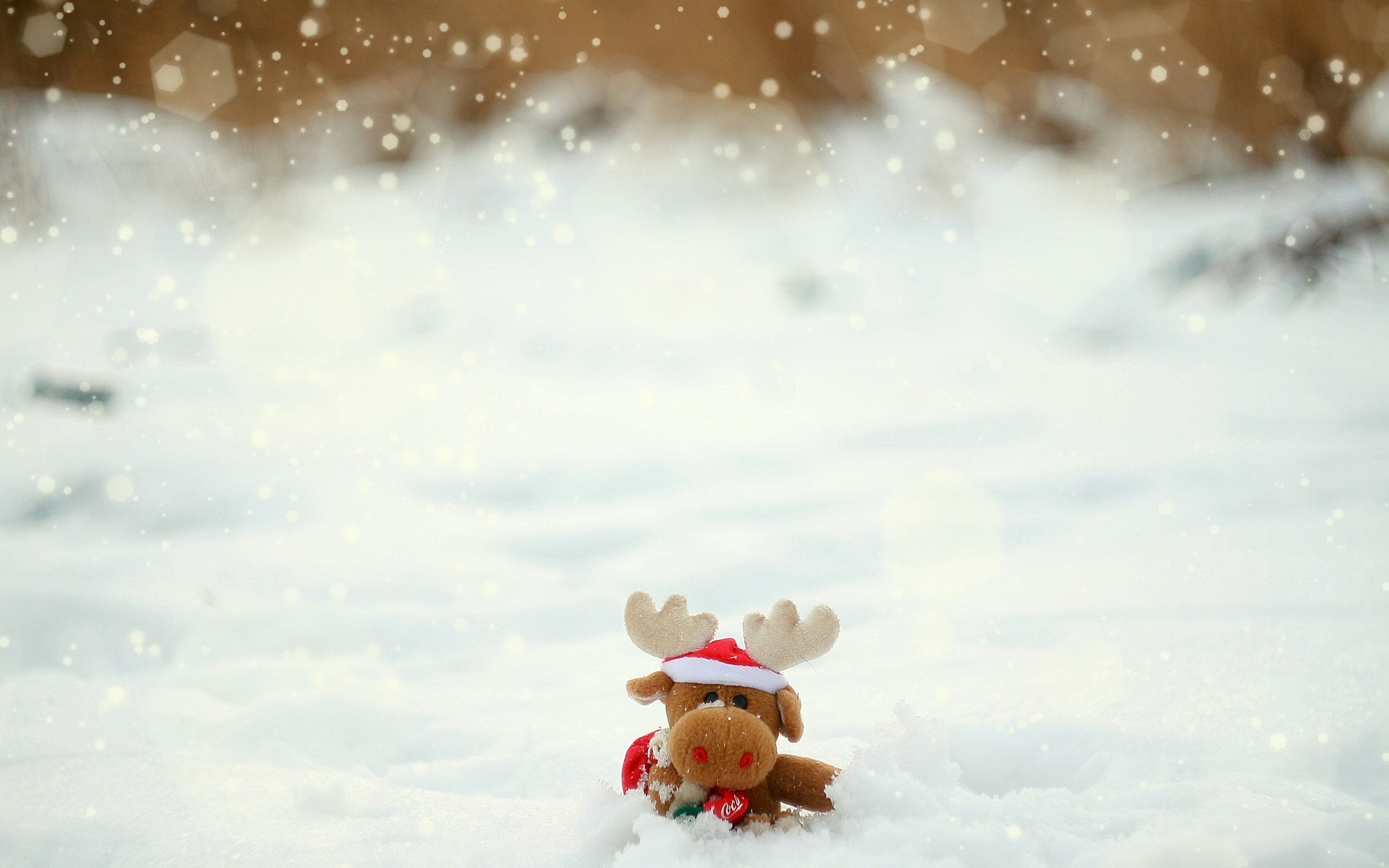 Free download wallpaper Holidays, New Year, Toys, Snow, Christmas Xmas on your PC desktop