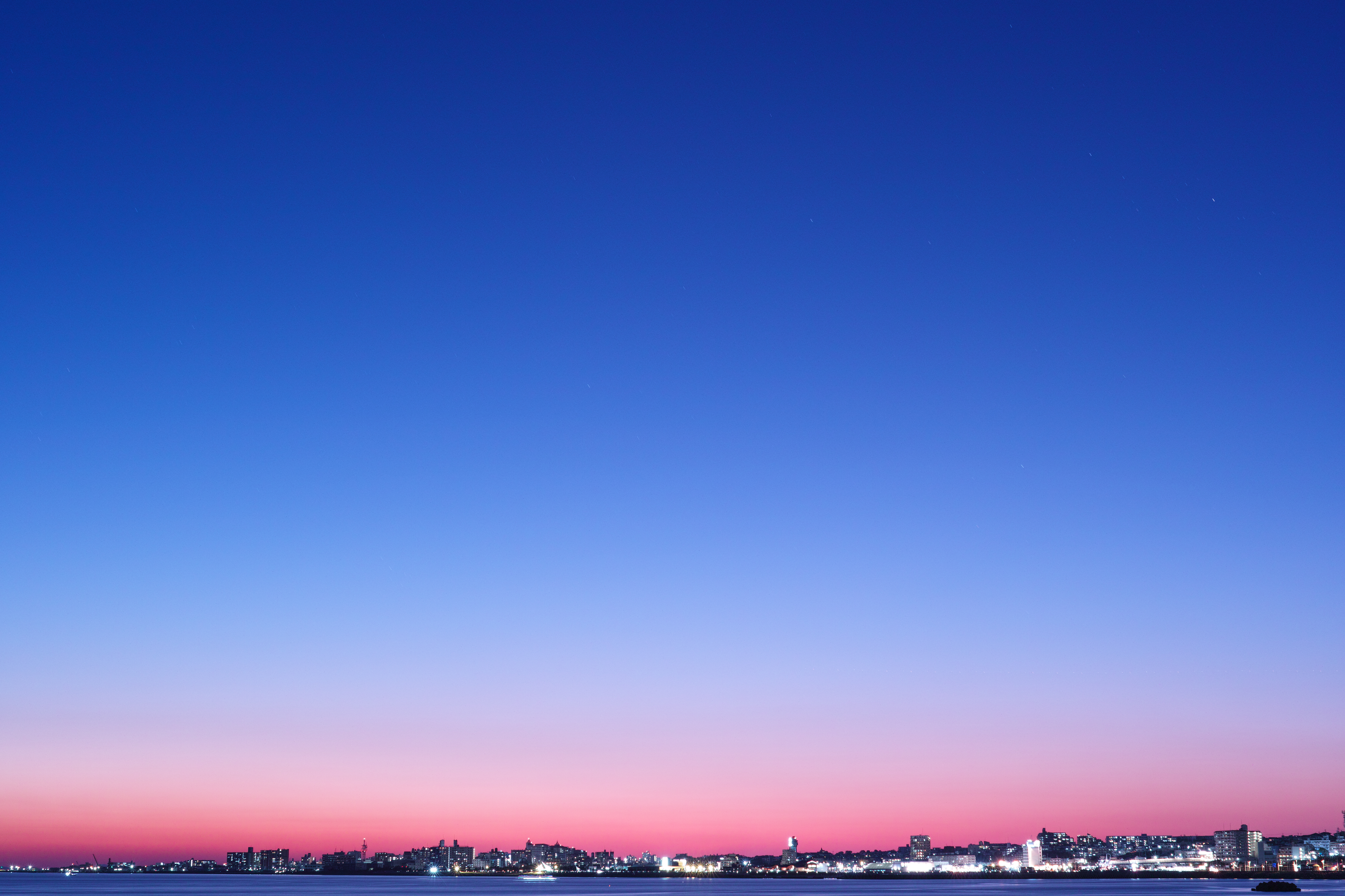 Скачать картинку Панорама, Города, Небо, Огни Города, Япония в телефон бесплатно.
