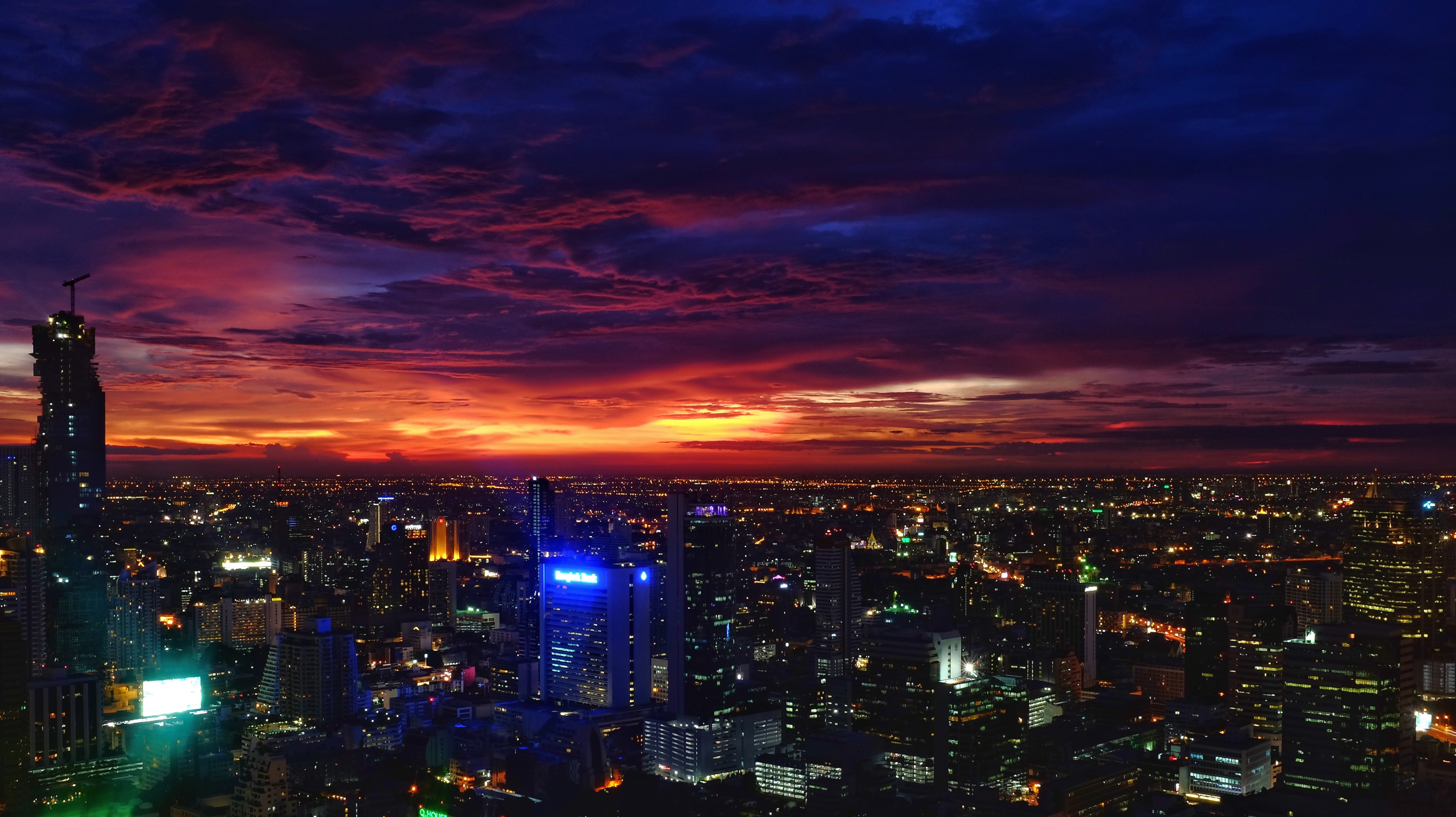 Скачать обои бесплатно Закат, Бангкок, Огни Города, Здания, Города, Ночной Город картинка на рабочий стол ПК