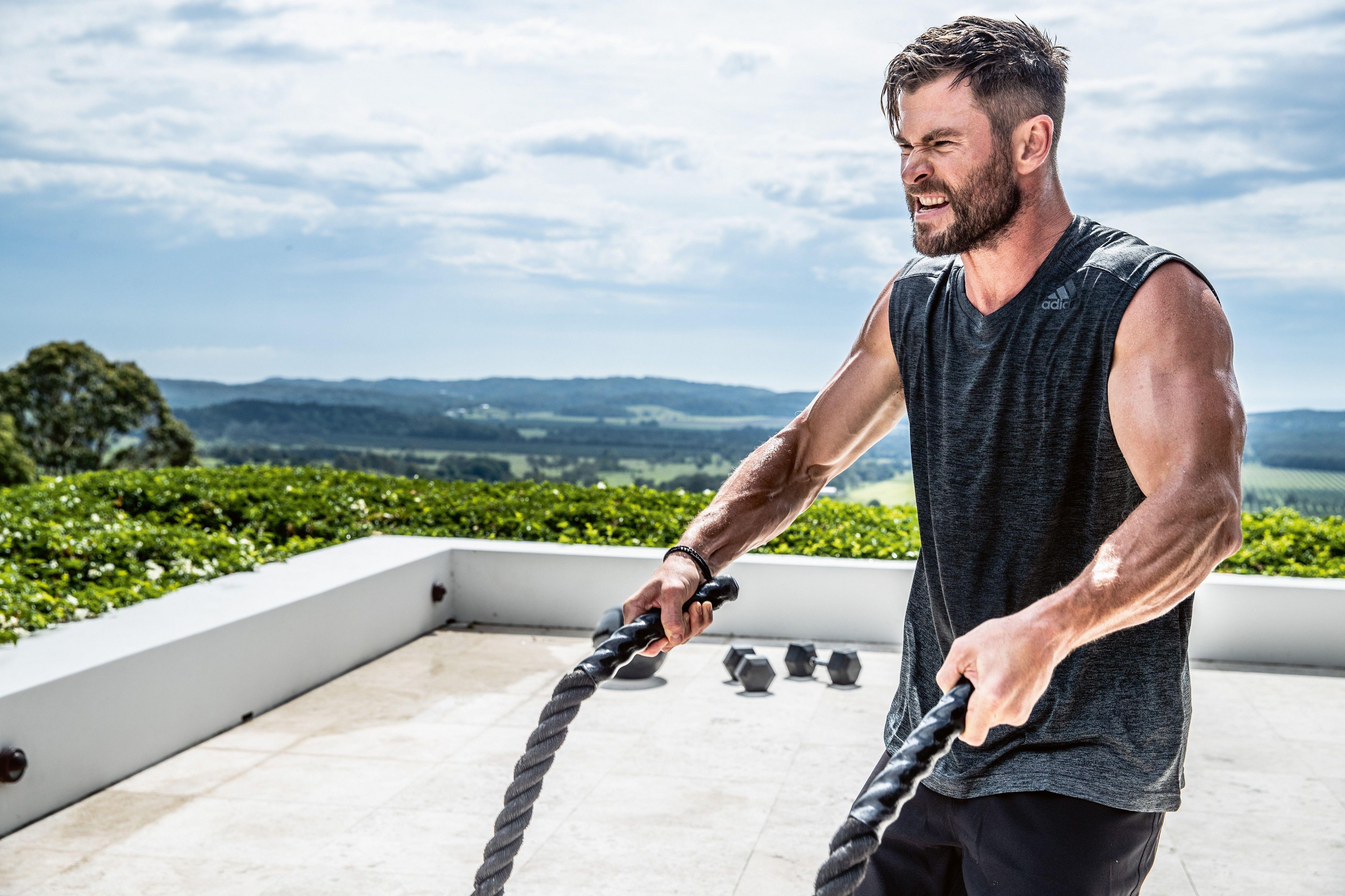 Free download wallpaper Fitness, Celebrity, Actor, Chris Hemsworth, Australian on your PC desktop