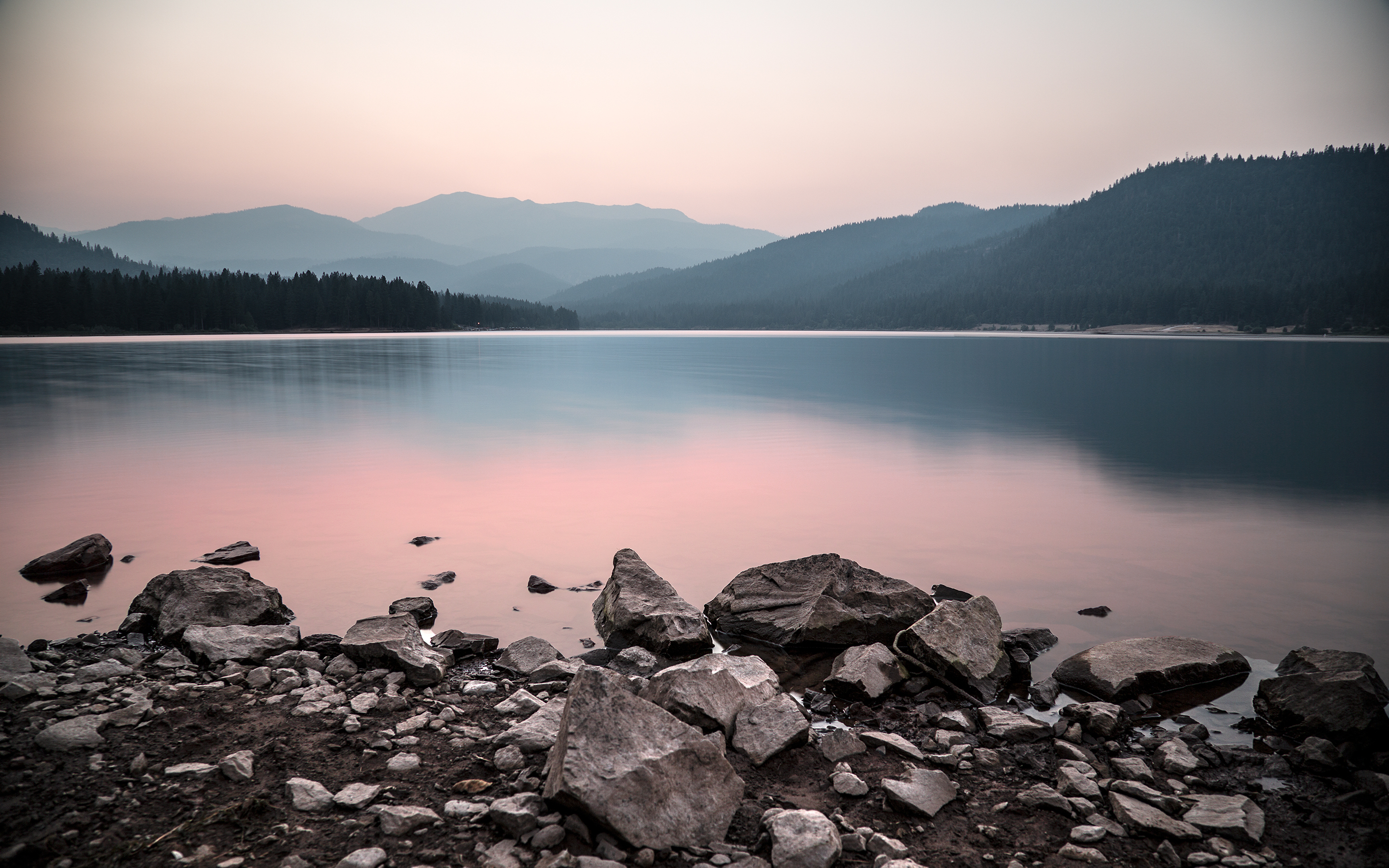 Download mobile wallpaper Lakes, Mountain, Lake, Earth, Stone, Lake Siskiyou for free.