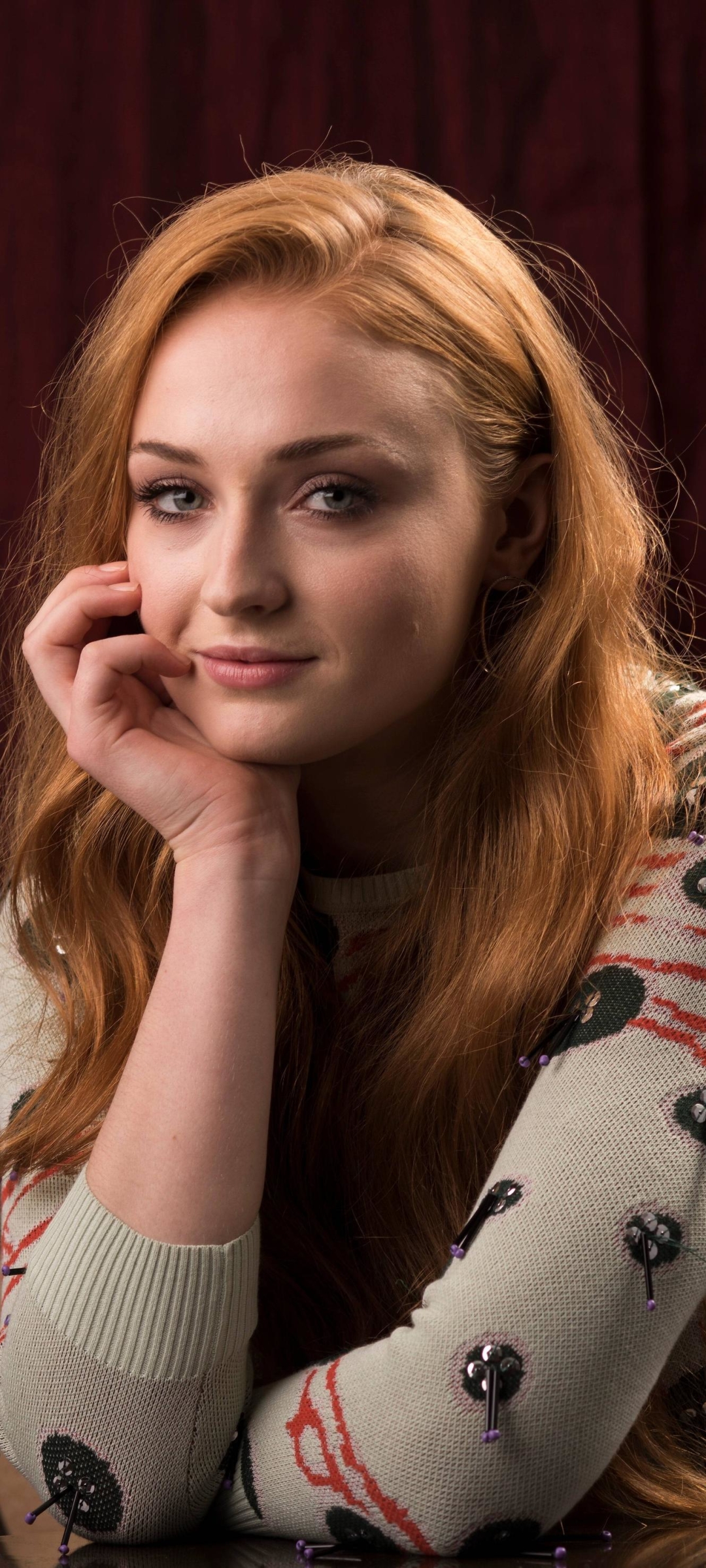 Download mobile wallpaper Redhead, American, Celebrity, Actress, Sophie Turner for free.