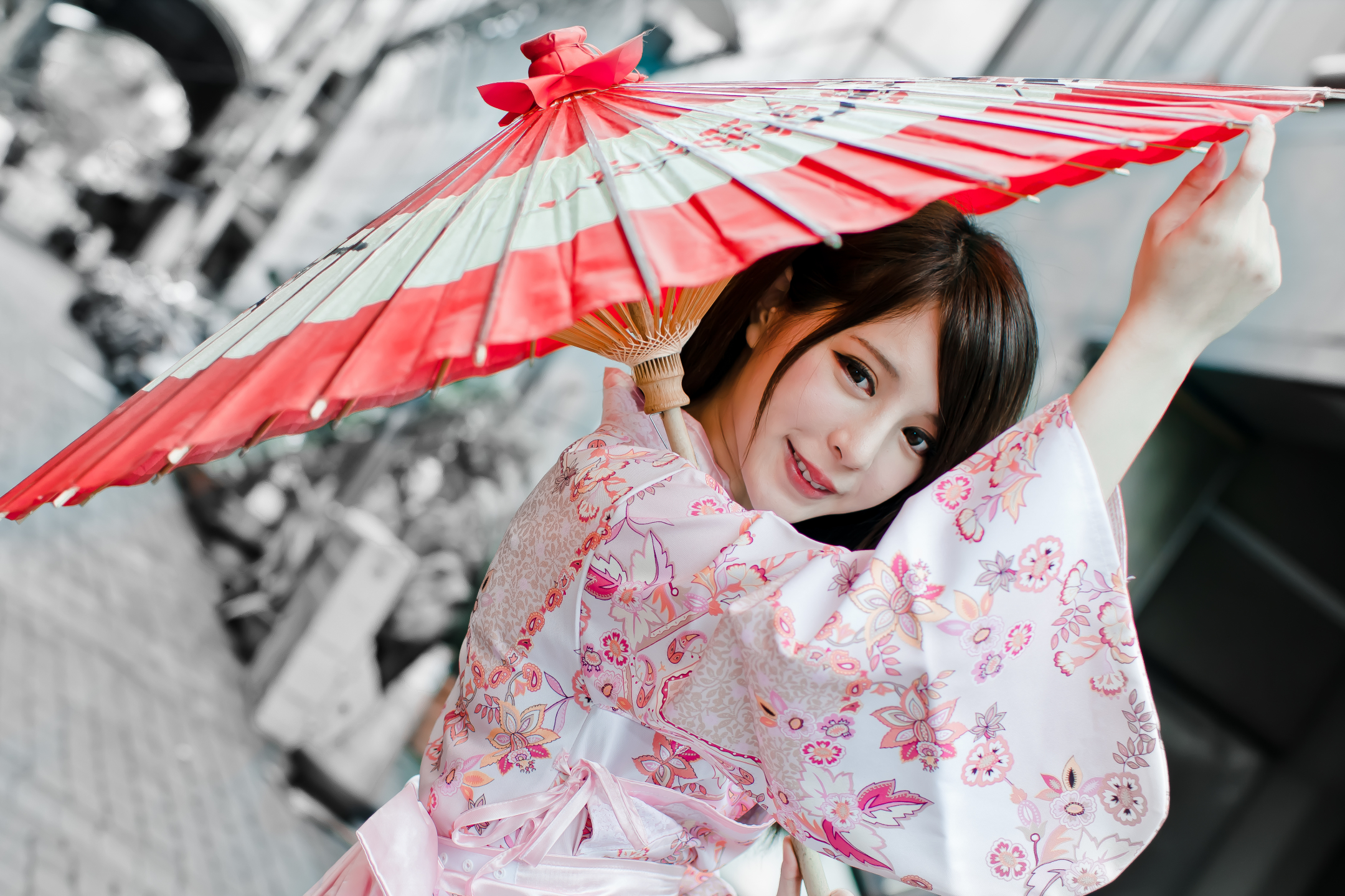 Téléchargez des papiers peints mobile Parapluie, Asiatique, Femmes, Taïwanais, Costume Traditionnel, Julie Chang, Zhang Qijun, Robe Nationale gratuitement.