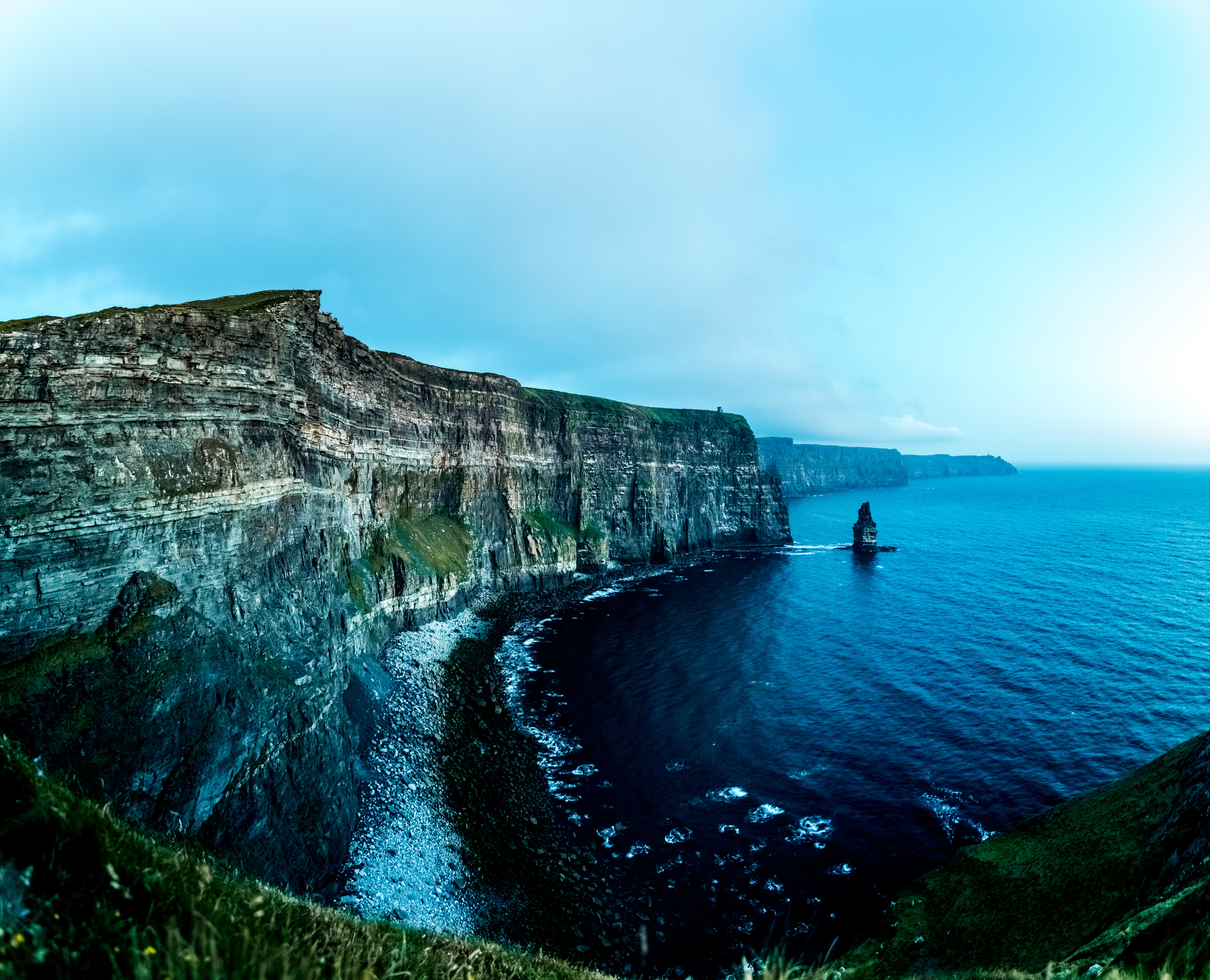 Скачати мобільні шпалери Ірландія, Лісканнор, Природа, Порід, Банк, Скелі, Берег, Море безкоштовно.