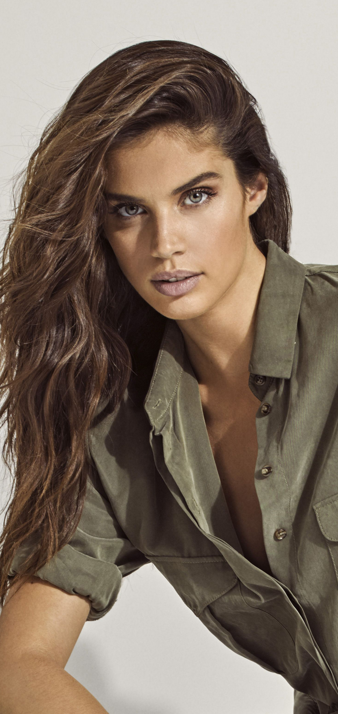 Download mobile wallpaper Brunette, Model, Celebrity, Portuguese, Sara Sampaio for free.