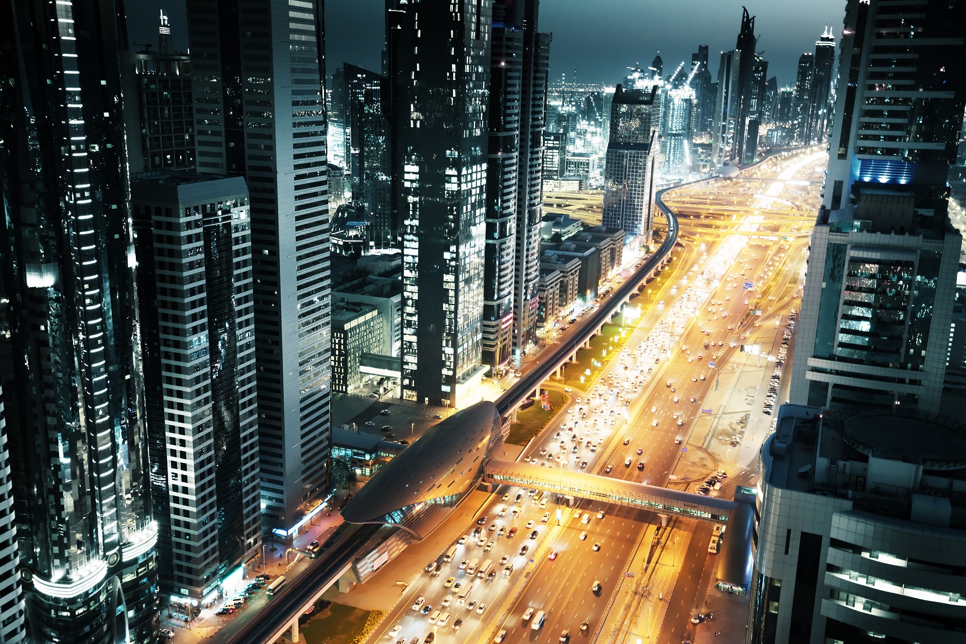 Téléchargez des papiers peints mobile Villes, Nuit, Bâtiment, Lumière, Route, Dubai, Autoroute, Construction Humaine gratuitement.