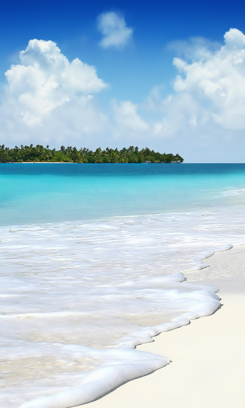 Скачать картинку Природа, Вода, Море, Облака, Пляж, Океан, Остров, Тропический, Облако, Мальдивы, Земля/природа в телефон бесплатно.