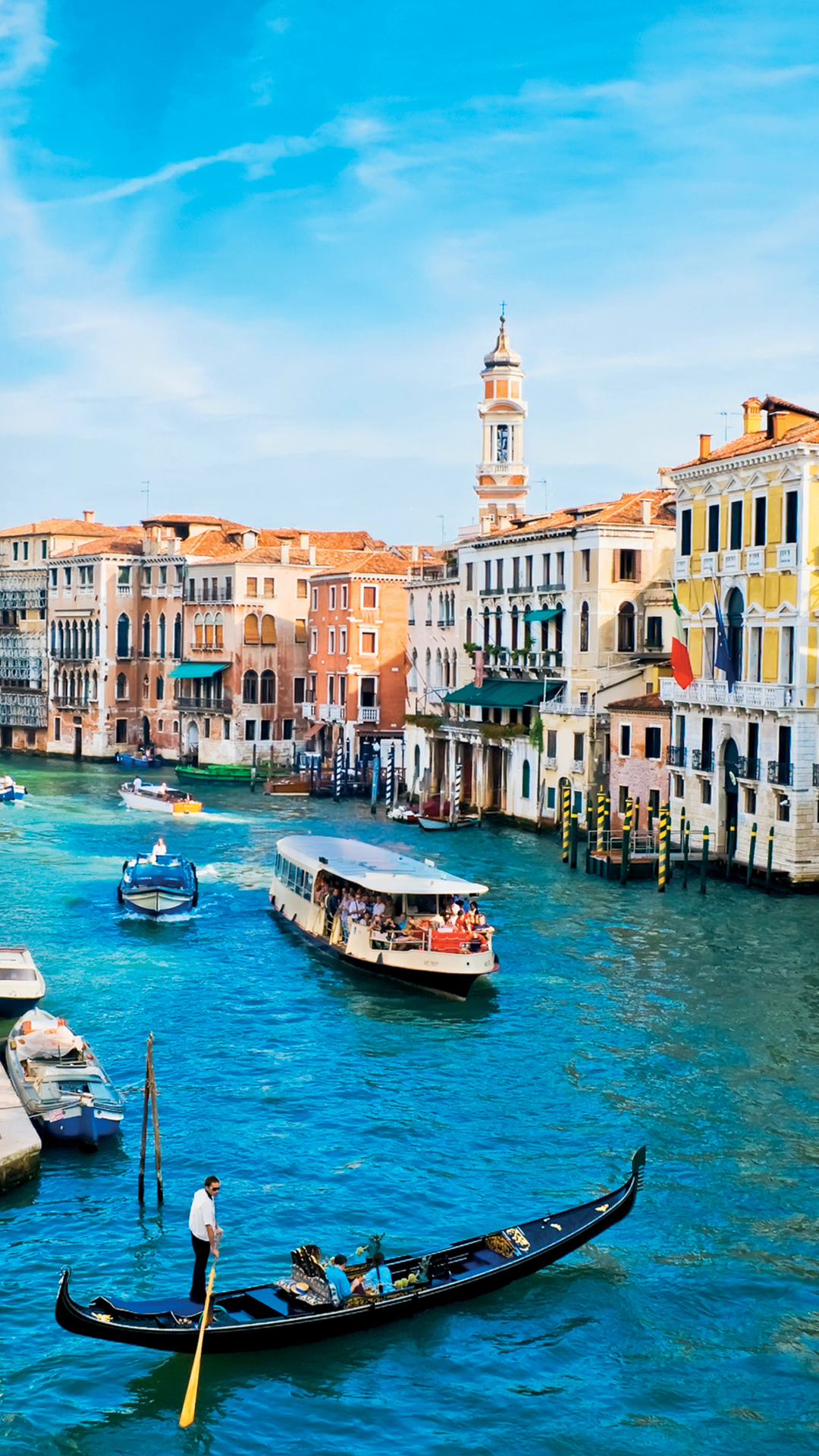 Скачати мобільні шпалери Міста, Італія, Венеція, Місто, Канал, Гондола, Створено Людиною безкоштовно.