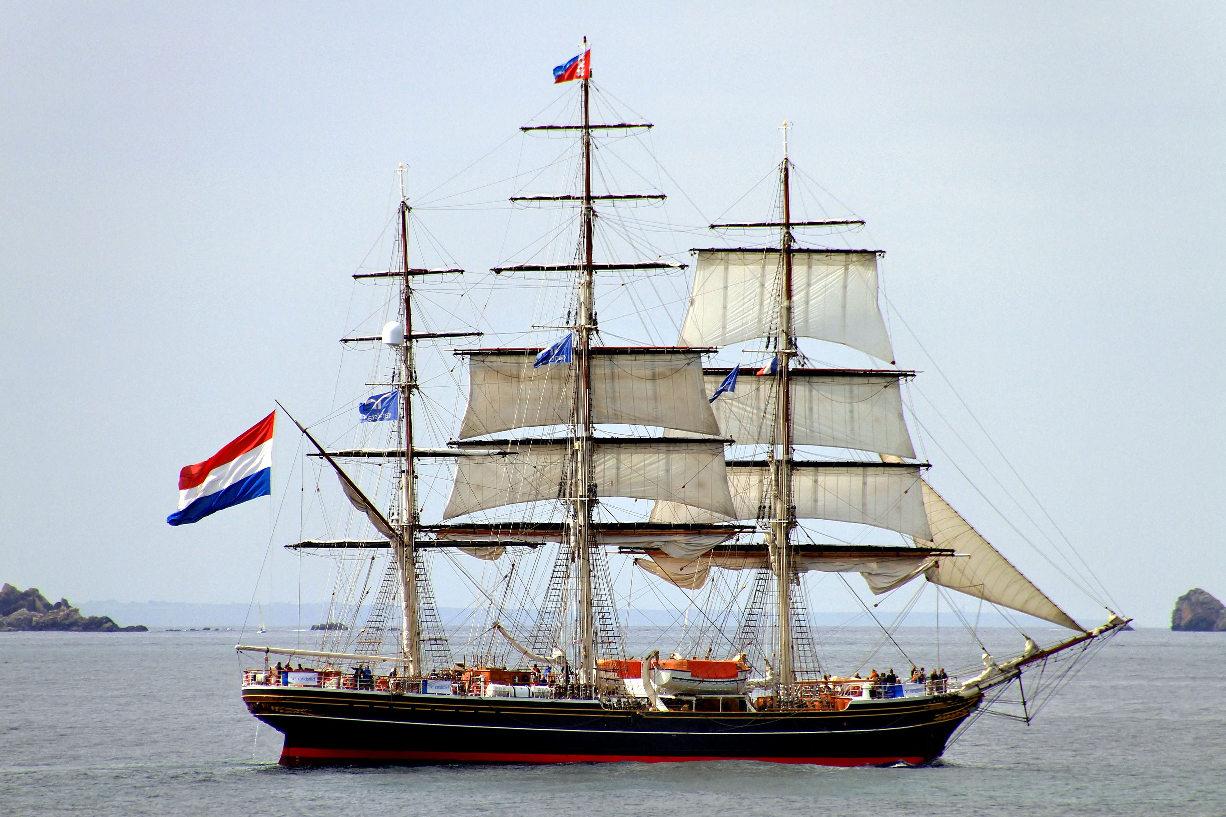 Descarga gratuita de fondo de pantalla para móvil de Barco, Vehículos.