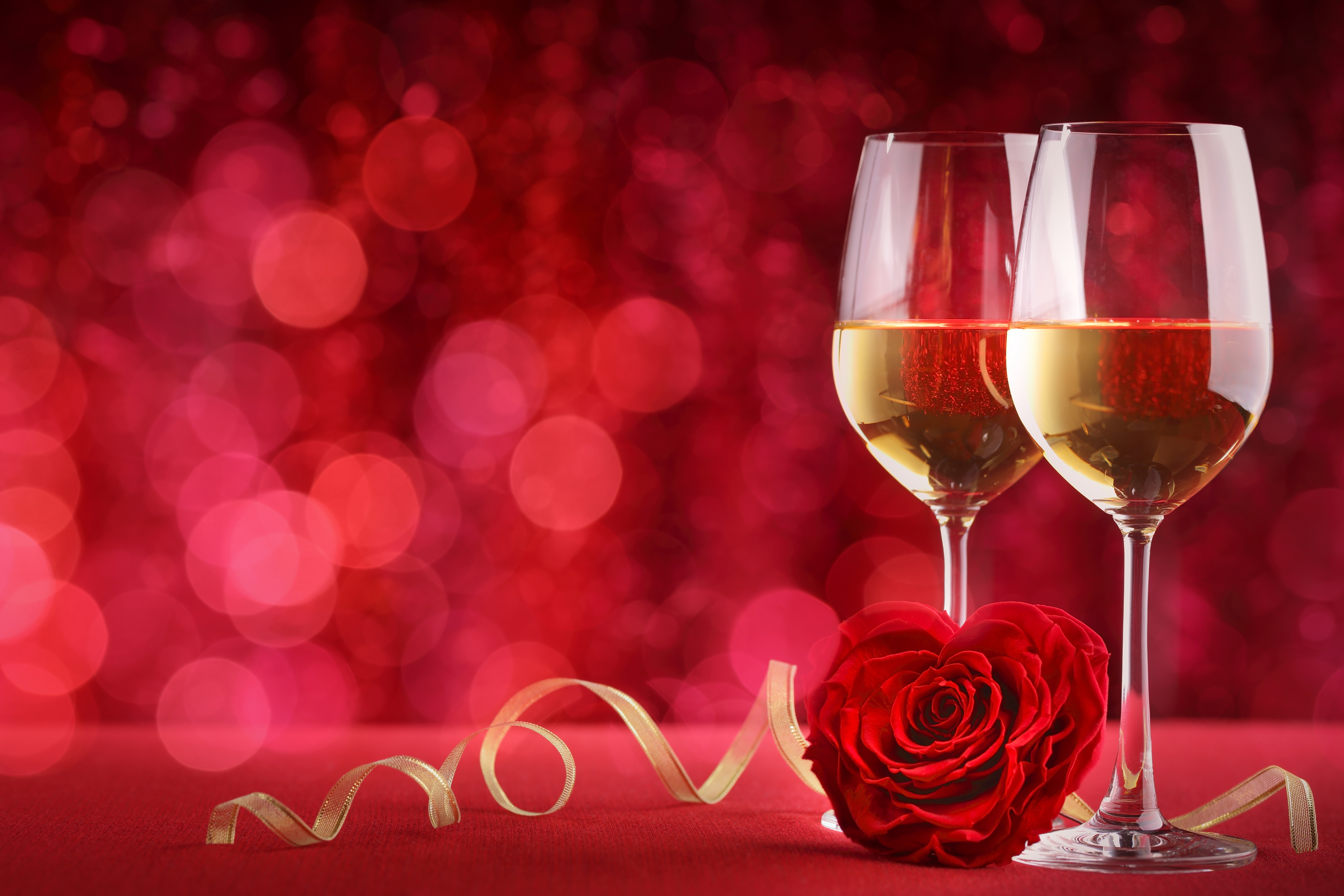 865743 скачать обои алкоголь, красная роза, фотографии, любовь, боке, шампанское, цветок, стекло, красный, романтический - заставки и картинки бесплатно