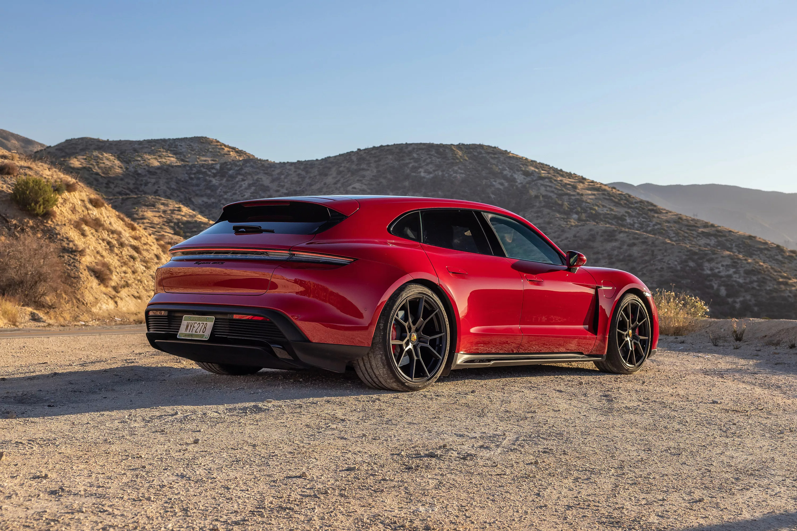 Laden Sie Porsche Taycan Gts Sport Turismo HD-Desktop-Hintergründe herunter