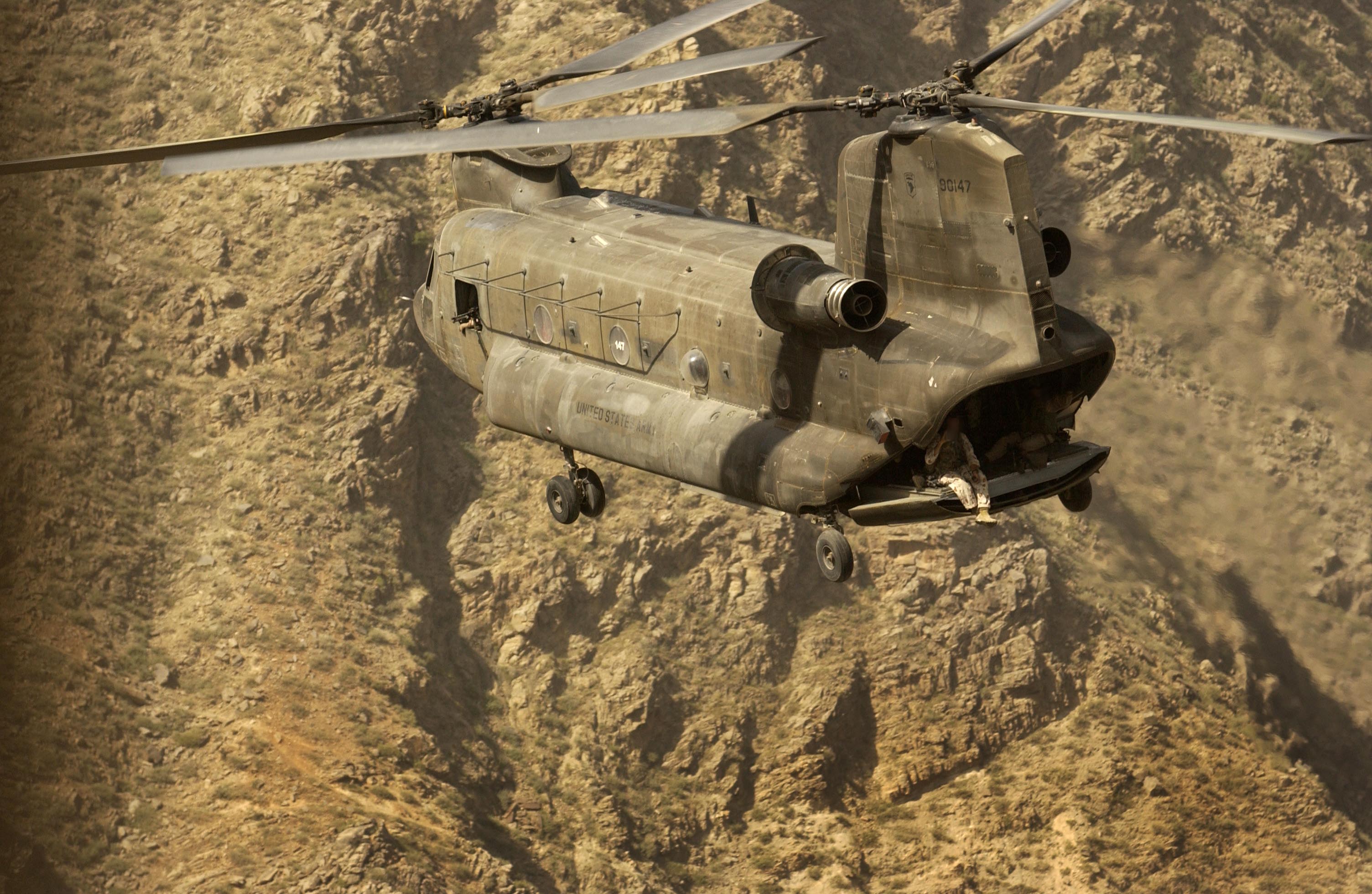 Download mobile wallpaper Military, Boeing Ch 47 Chinook for free.