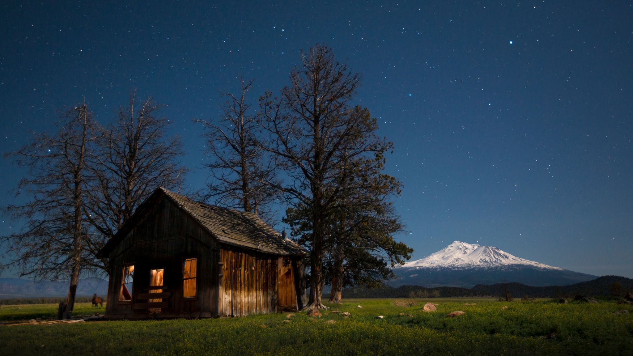 Free download wallpaper Sky, Tree, Starry Sky, Evening, Cabin, Man Made on your PC desktop
