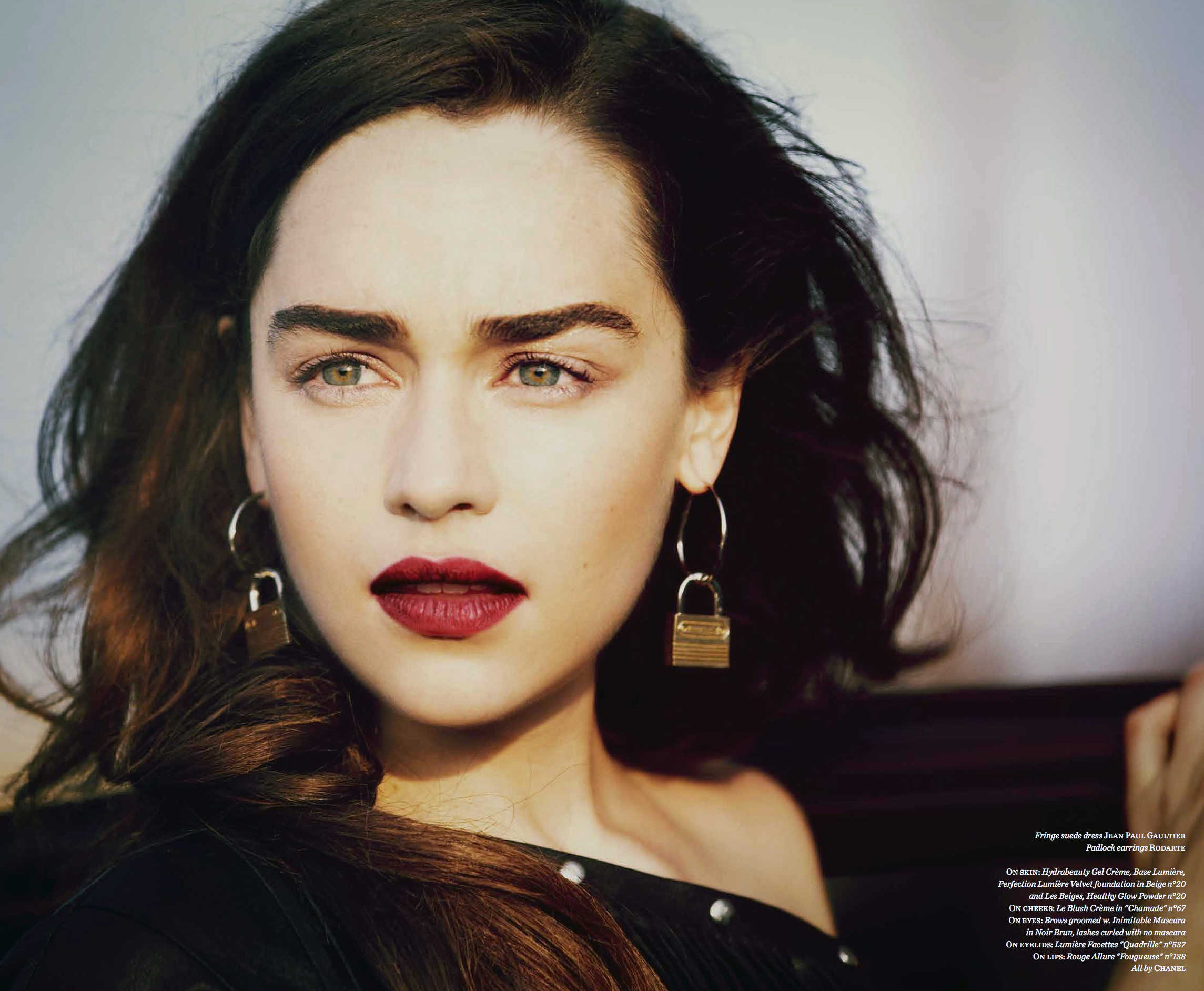 Free download wallpaper Face, Celebrity, Lipstick, Emilia Clarke on your PC desktop