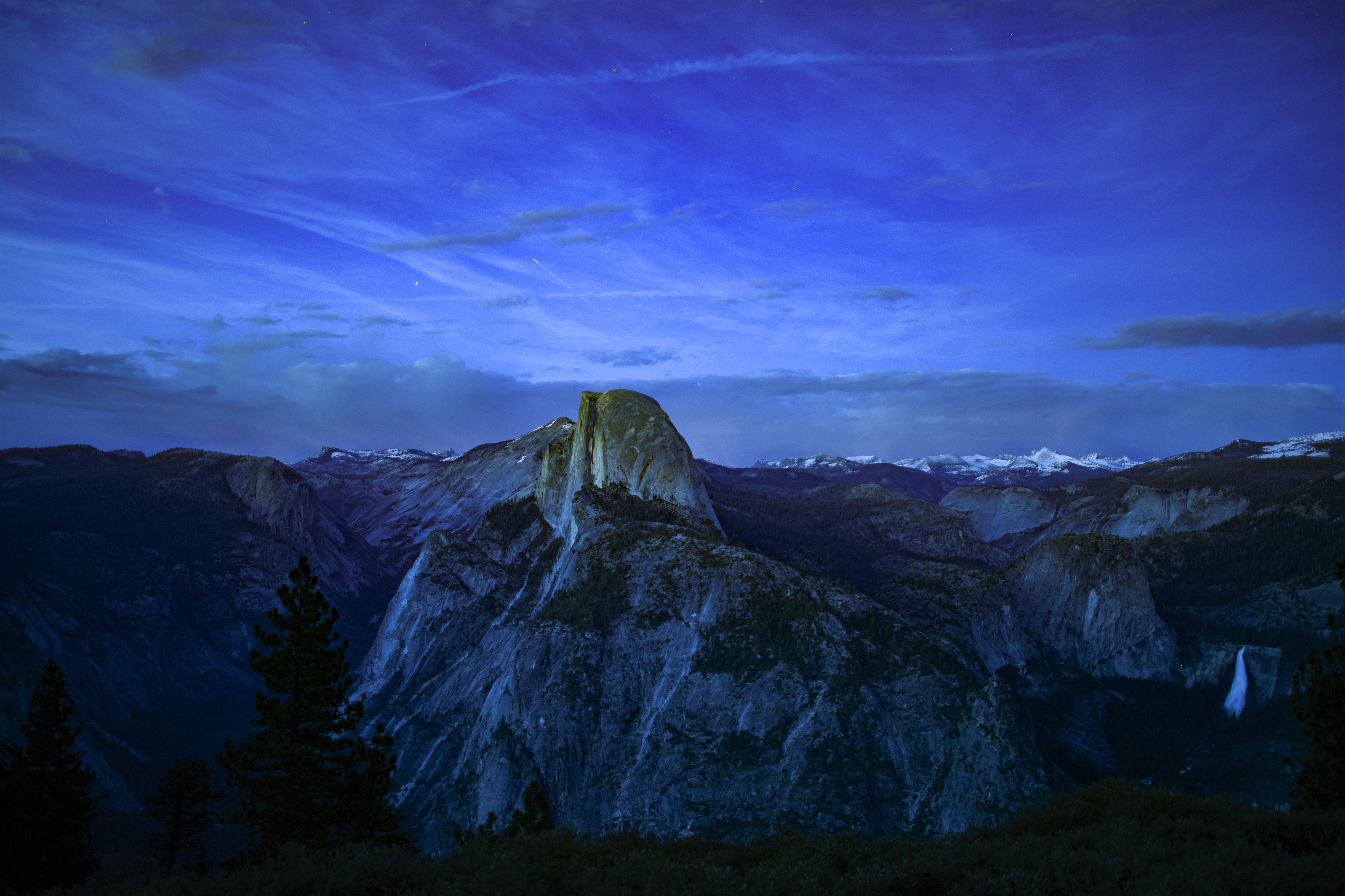 Baixar papel de parede para celular de Crepúsculo, Montanha, Floresta, Vale, Parque Nacional, Parque Nacional De Yosemite, Terra/natureza gratuito.
