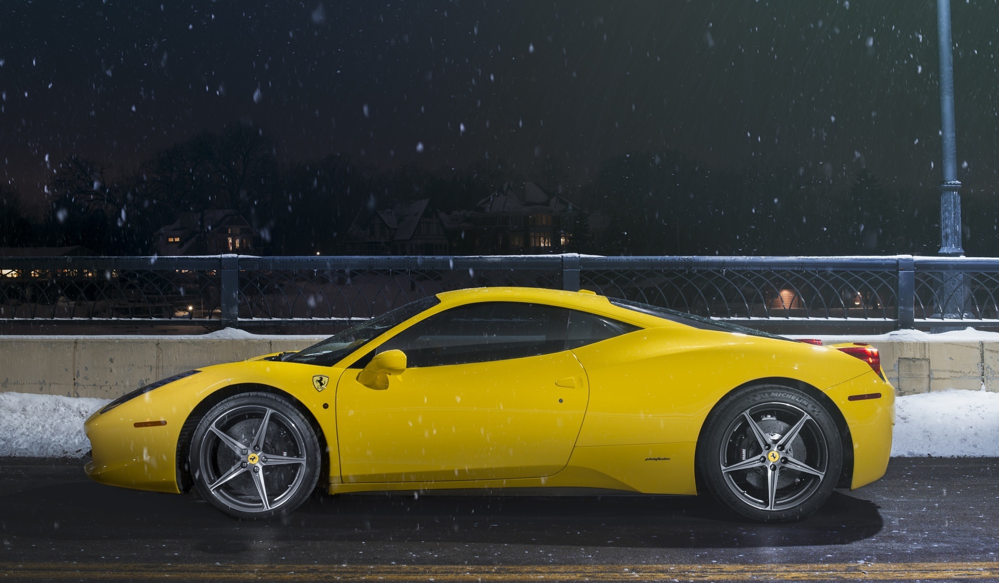 Handy-Wallpaper Ferrari, Autos, Supersportwagen, Ferrari 458 Italien, Fahrzeuge, Gelbes Auto kostenlos herunterladen.