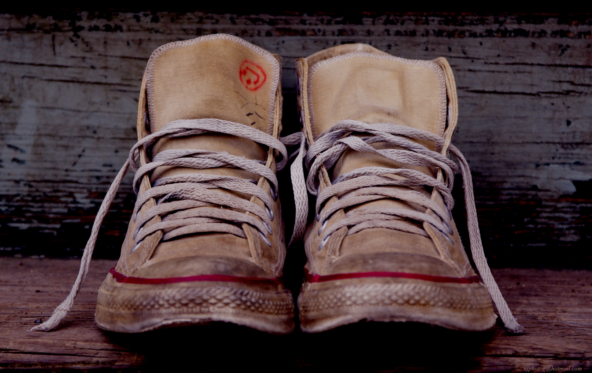 Download mobile wallpaper Converse, Products for free.