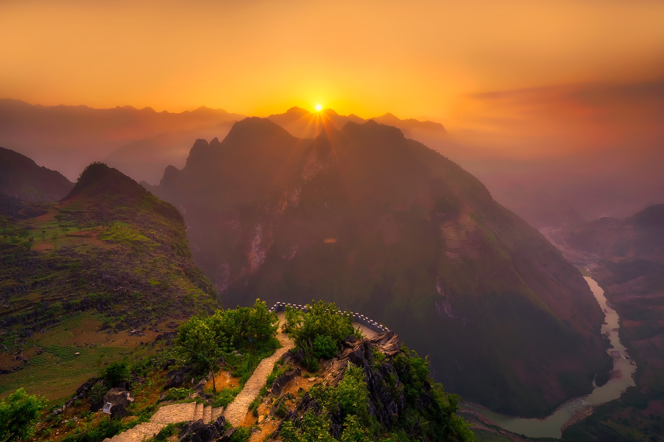 Free download wallpaper Landscape, Sunset, Sun, Mountain, Forest, Earth, Vietnam on your PC desktop