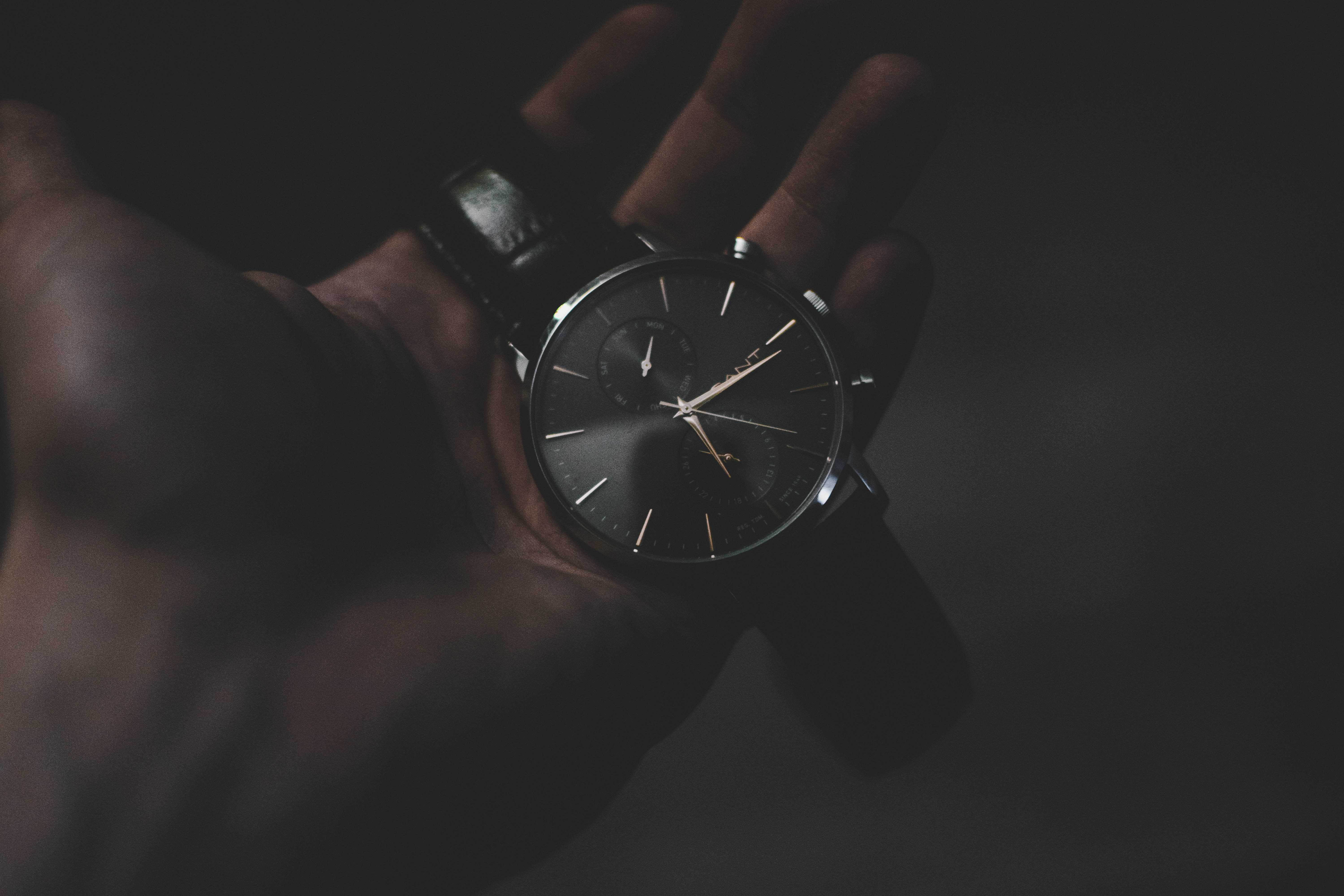 wristwatch, wrist watch, dark, hand, technologies, technology, clock face, dial