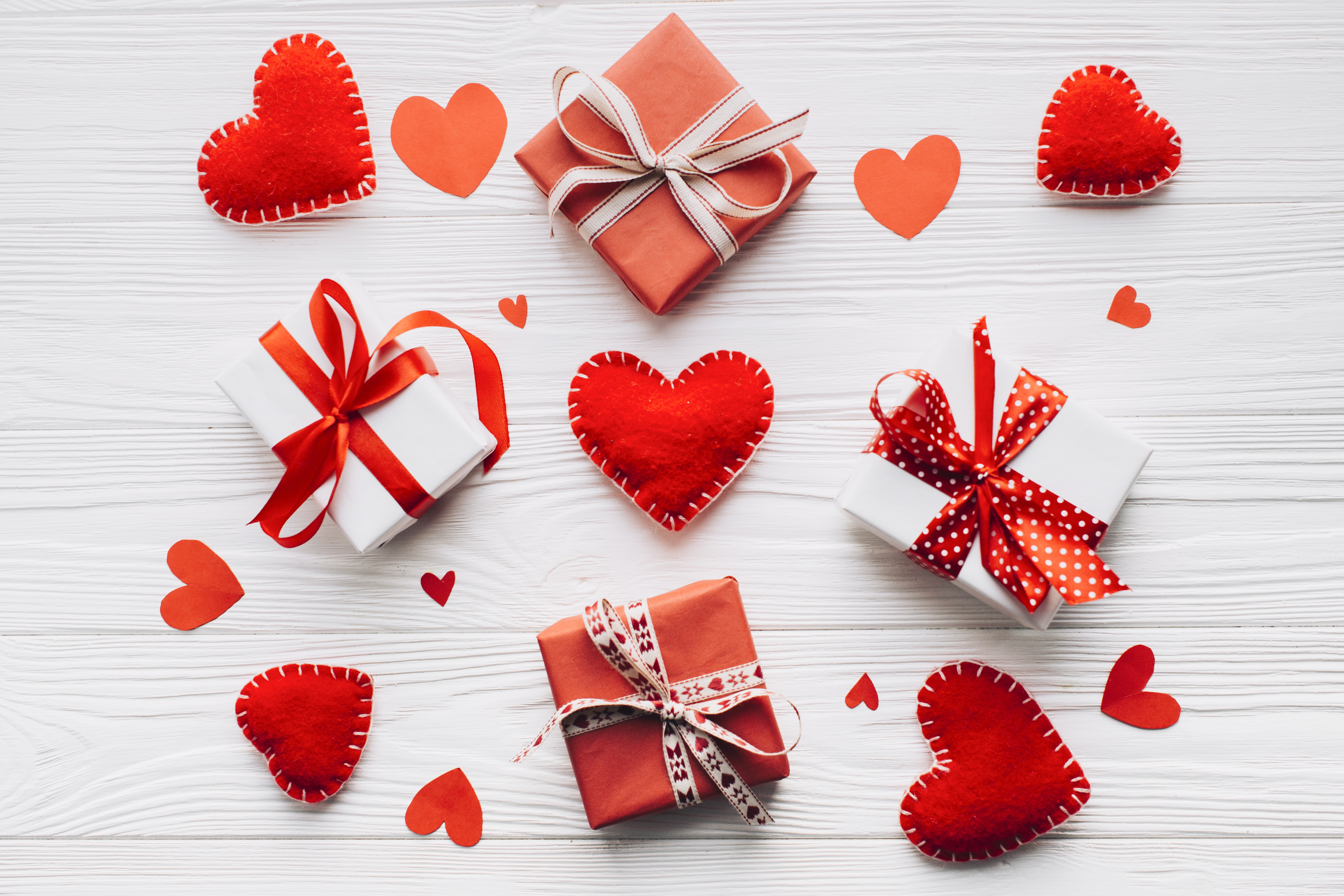 PCデスクトップに贈り物, 愛する, バレンタイン・デー, ロマンチック, 心臓, ホリデー画像を無料でダウンロード