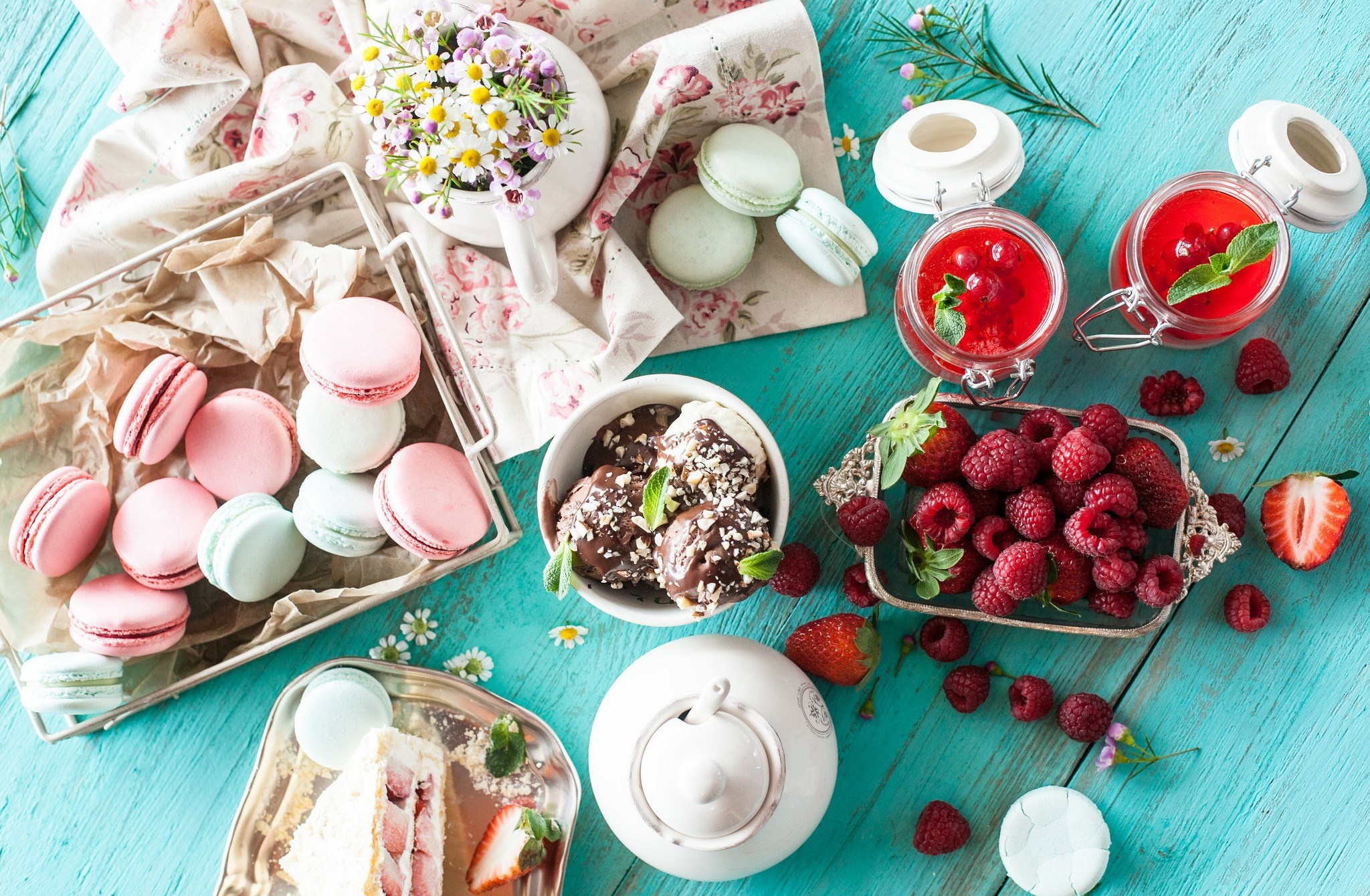 Free download wallpaper Food, Raspberry, Ice Cream, Still Life, Berry, Fruit, Sweets, Macaron on your PC desktop