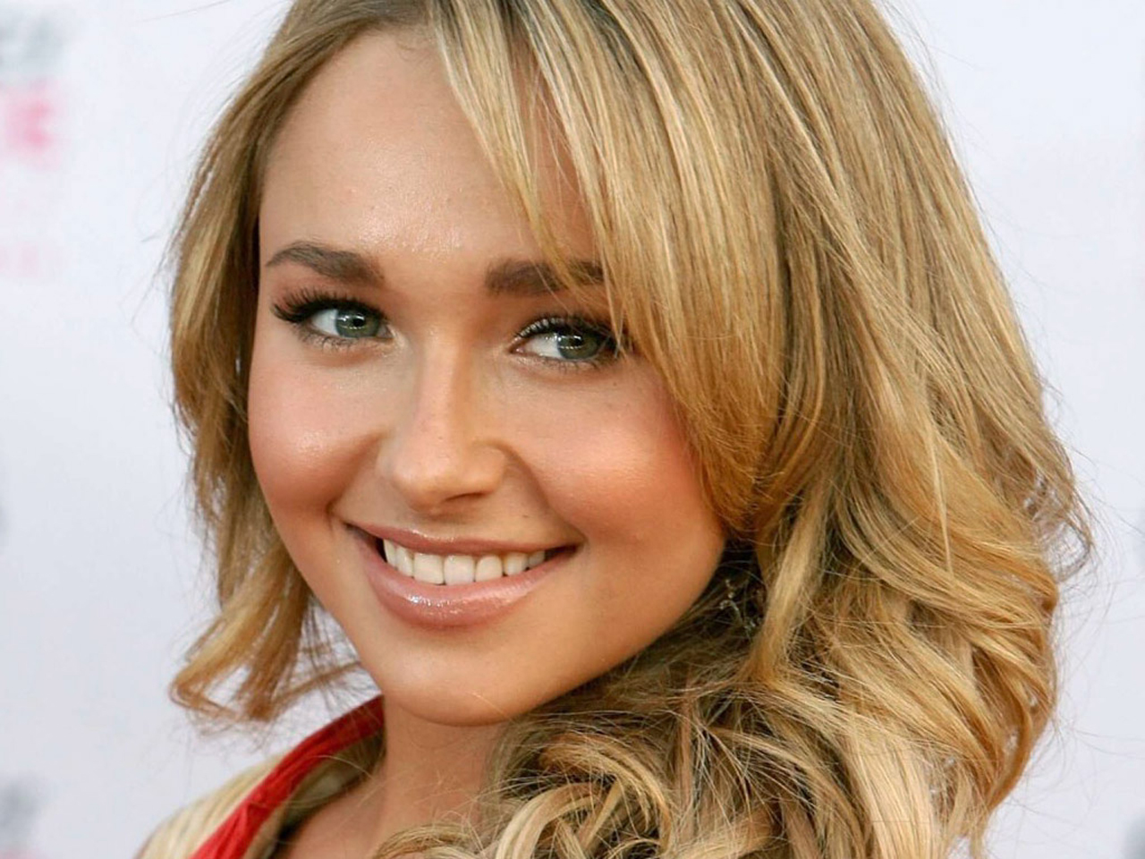 Free download wallpaper Celebrity, Hayden Panettiere on your PC desktop