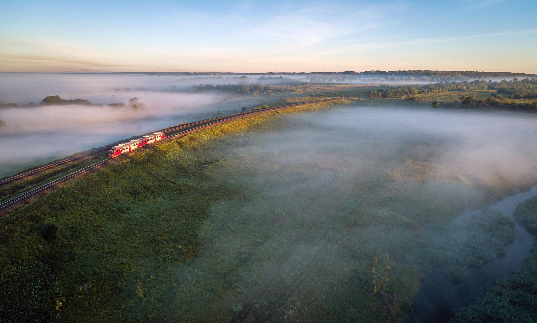 Free download wallpaper Fog, Russia, Train, Vehicles on your PC desktop