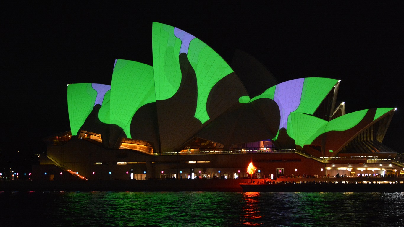 Download mobile wallpaper Night, Architecture, Sydney, Light, Colors, Colorful, Australia, Festival, Sydney Opera House, Man Made for free.