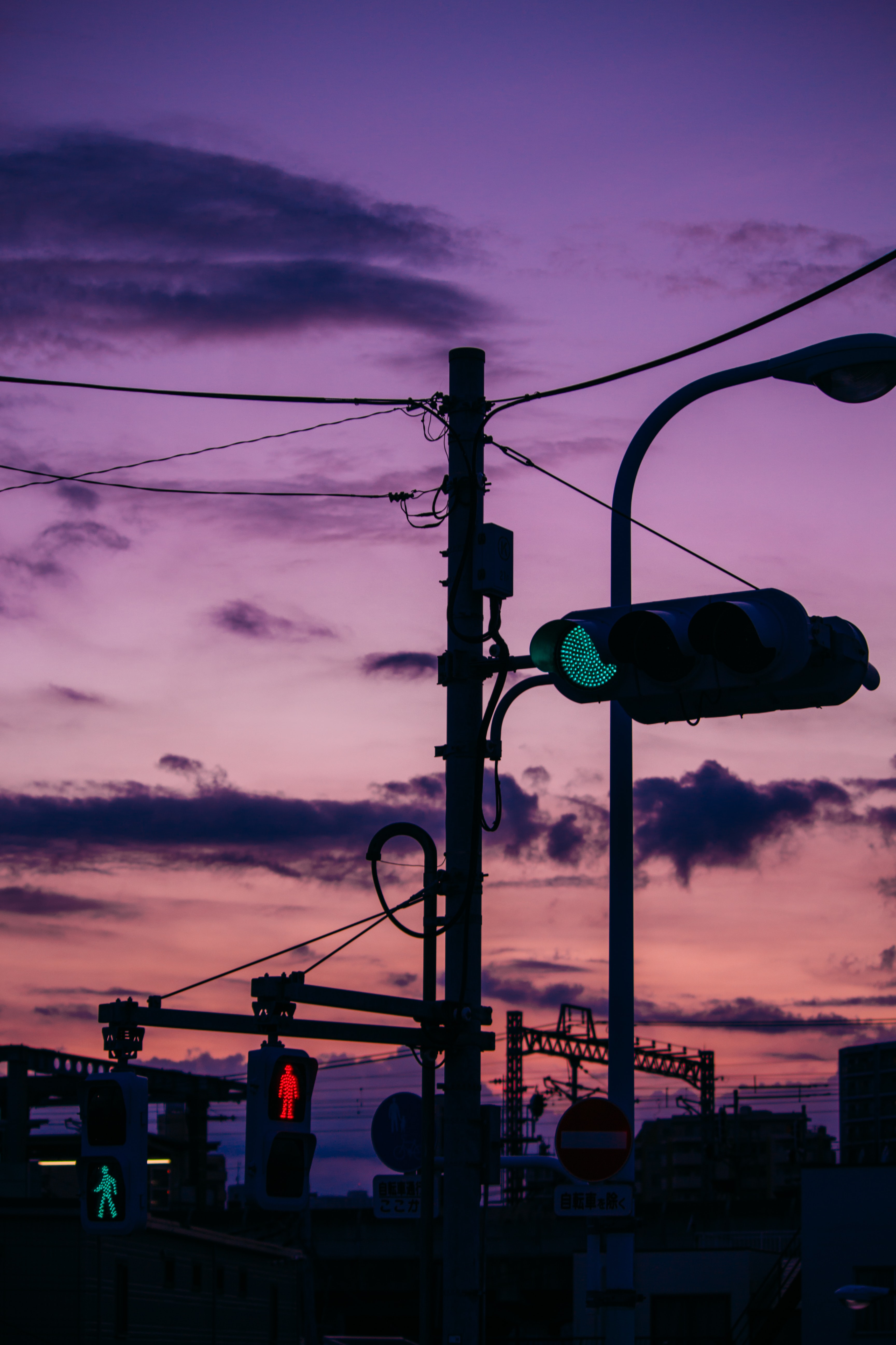Download mobile wallpaper Dusk, Wire, Twilight, Evening, Traffic Light, Wires, Dark for free.