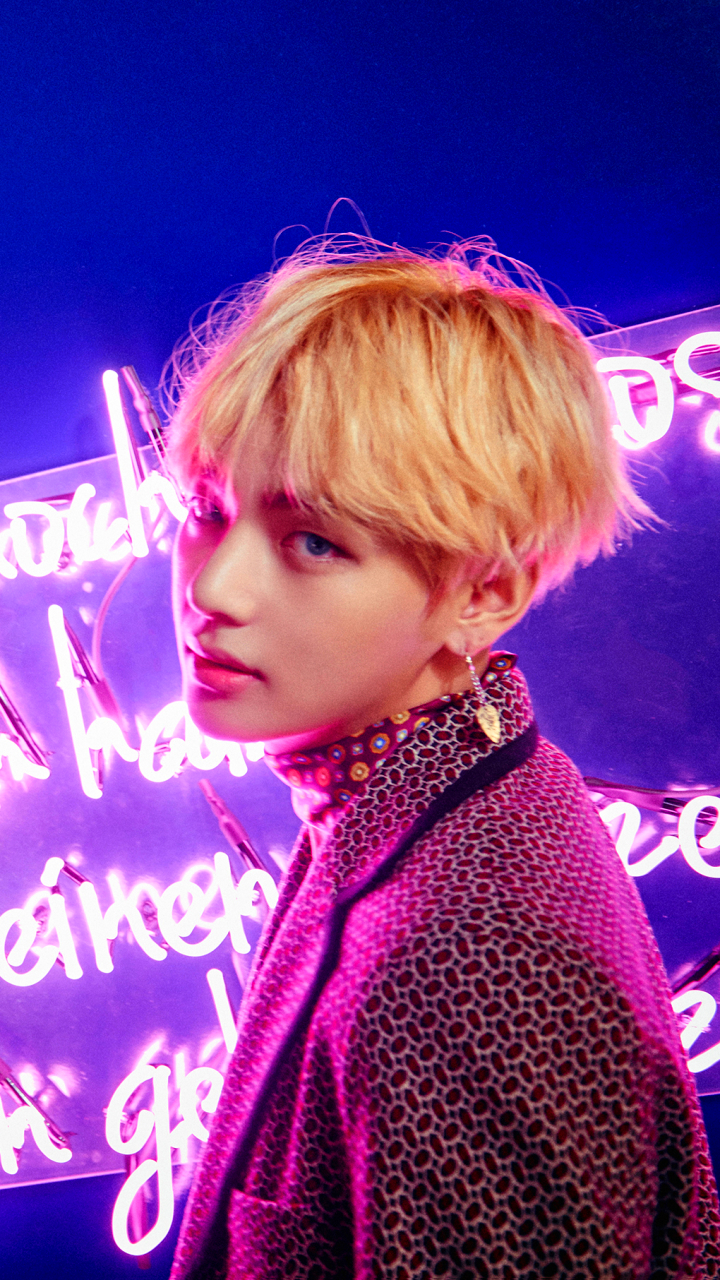  Kim Tae Hyung HQ Background Images
