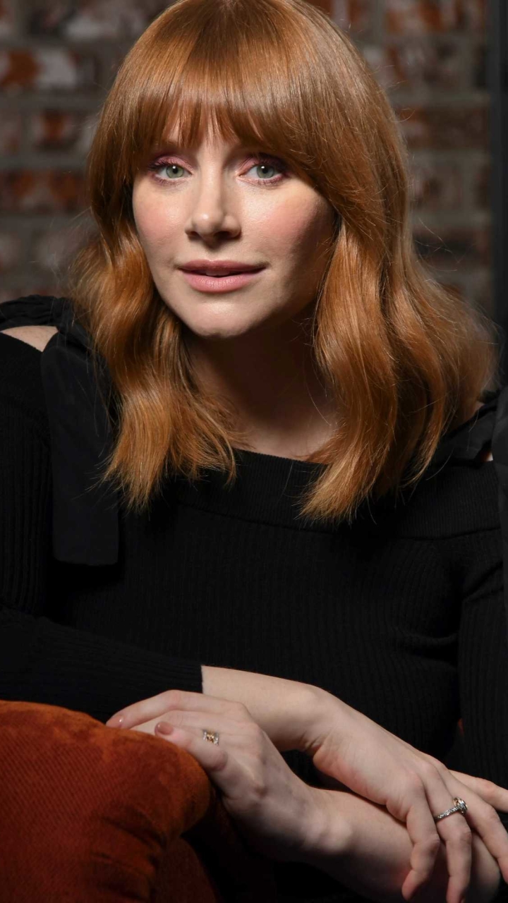 Download mobile wallpaper Redhead, Green Eyes, Celebrity, Actress, Bryce Dallas Howard for free.